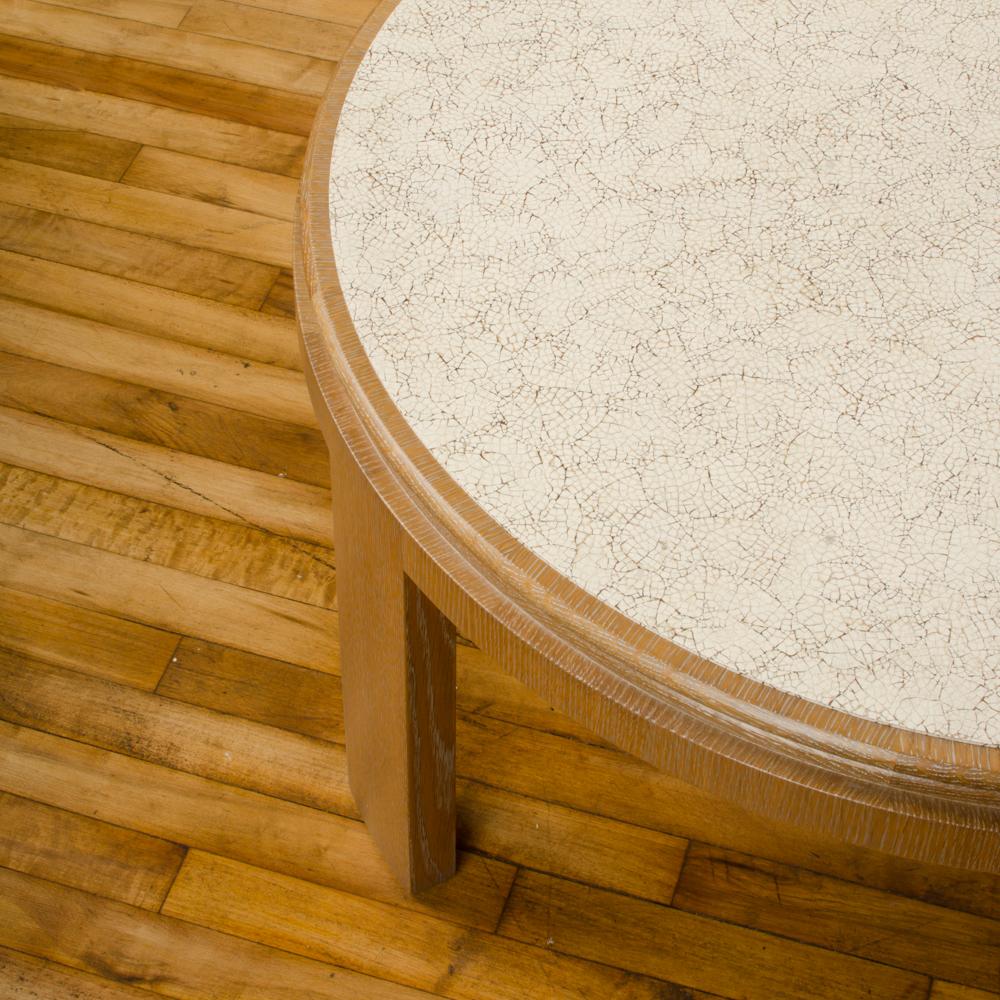 Modernist Round Cocktail Table with a Surface of Delicate Eggshell Fragments For Sale 1