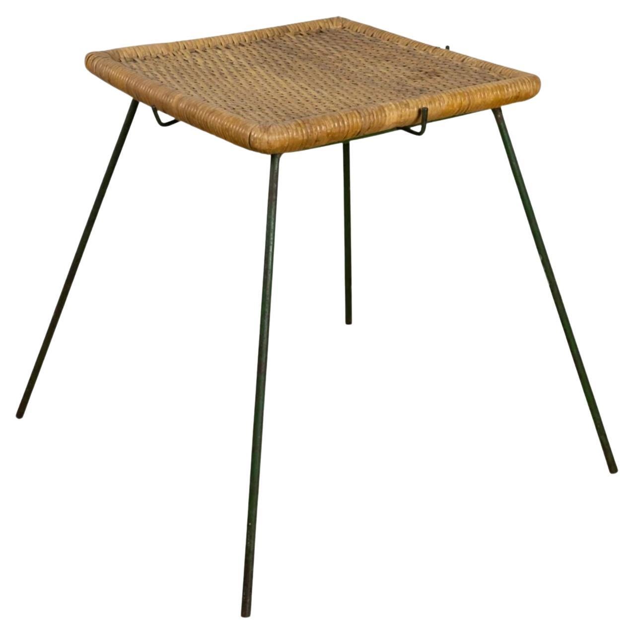 Ein modernistischer Beistelltisch, um 1950