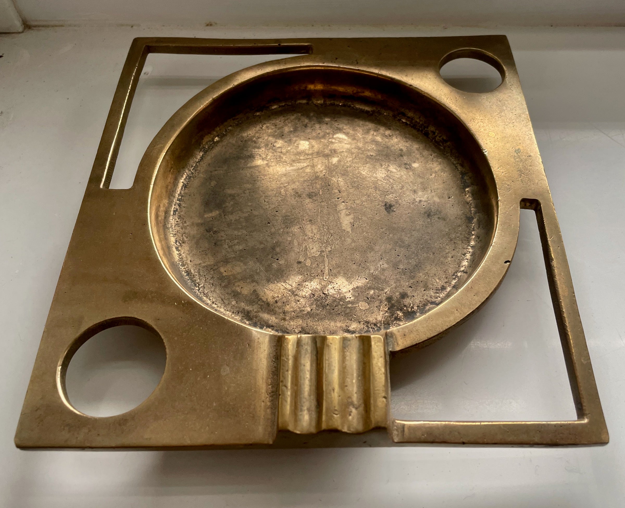 A modernist Solid Brass Ashtray / table top Sculpture, Mid-Century Italian