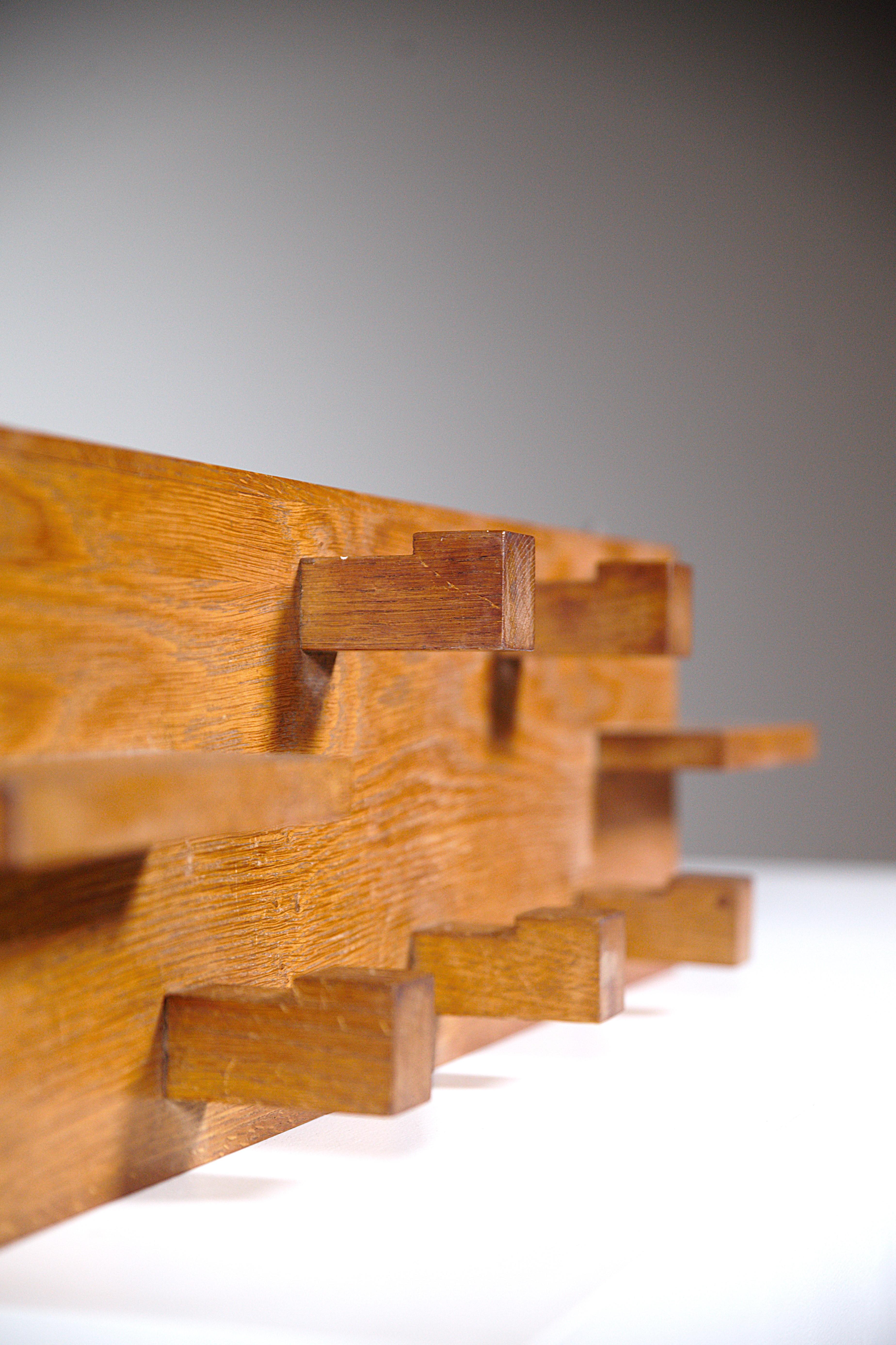 Ein modernistischer Wandgarderobenständer Frankreich 1930er Jahre im Zustand „Gut“ im Angebot in HYÈRES, FR