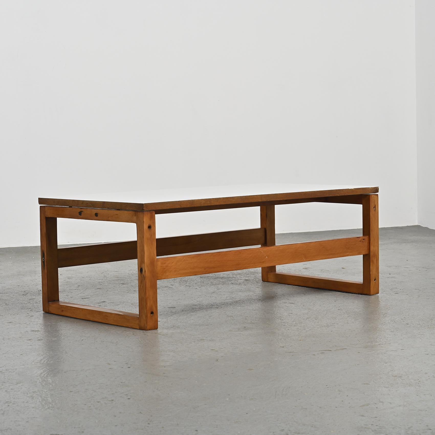 Table modulaire de Pierre Guariche pour la Plagne, vers 1968 4