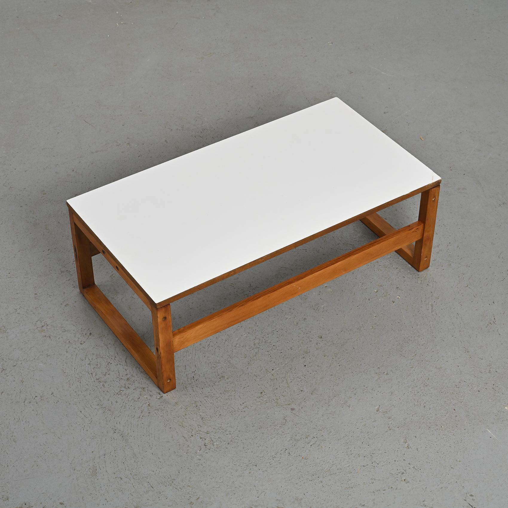 Table modulaire de Pierre Guariche pour la Plagne, vers 1968 5