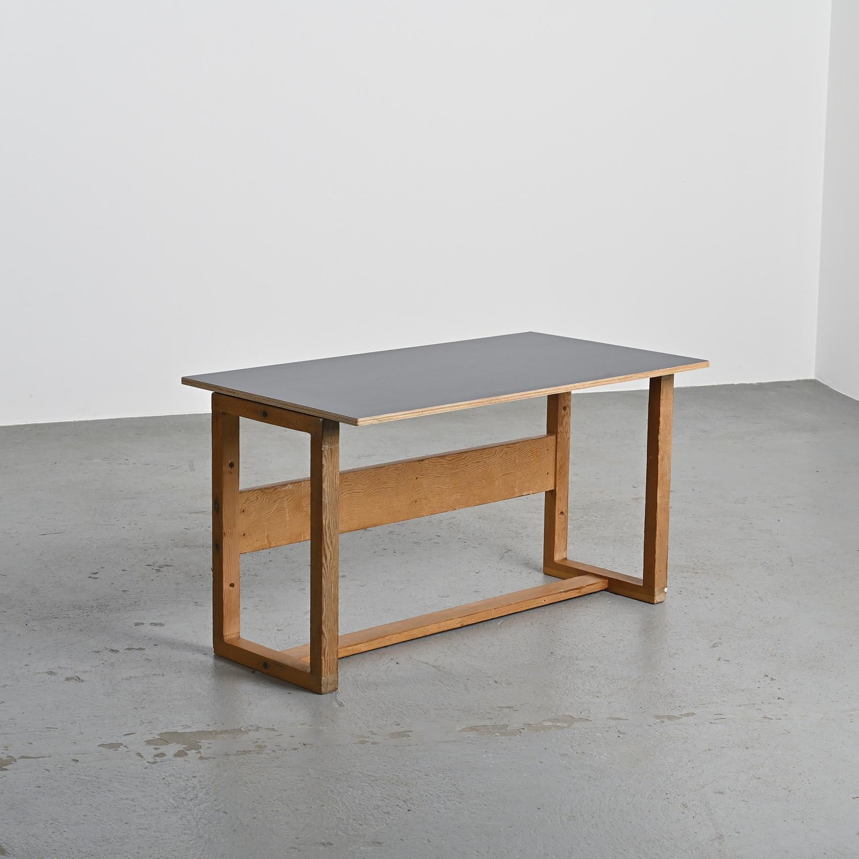 A Modular Table by Pierre Guariche for la Plagne, circa 1968 For Sale 5