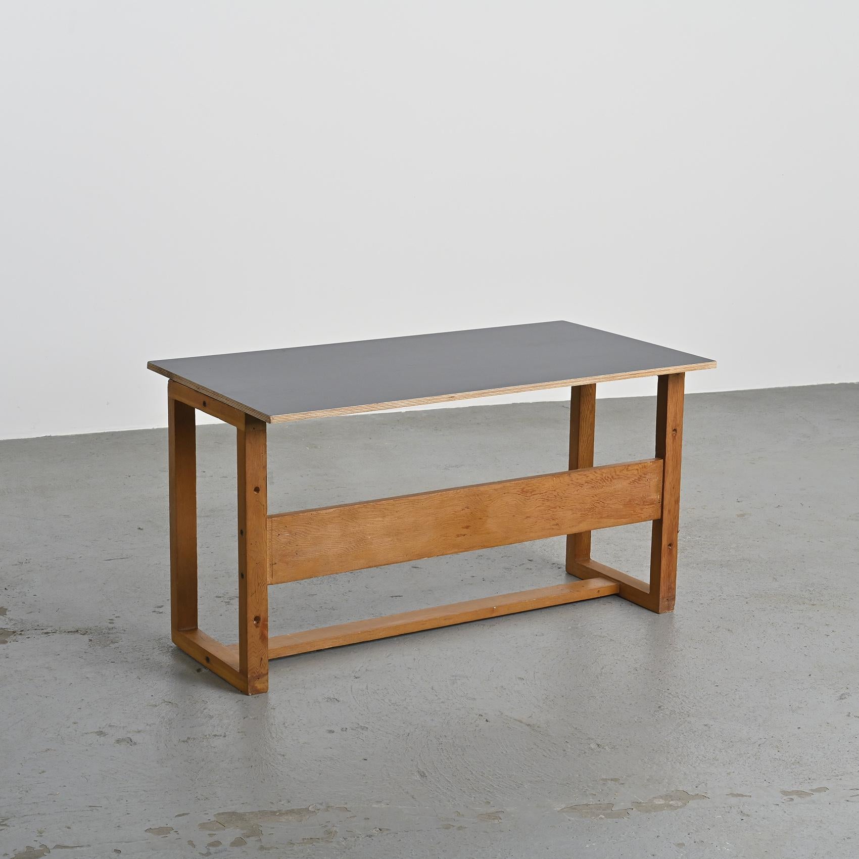A Modular Table by Pierre Guariche for la Plagne, circa 1968 For Sale 7