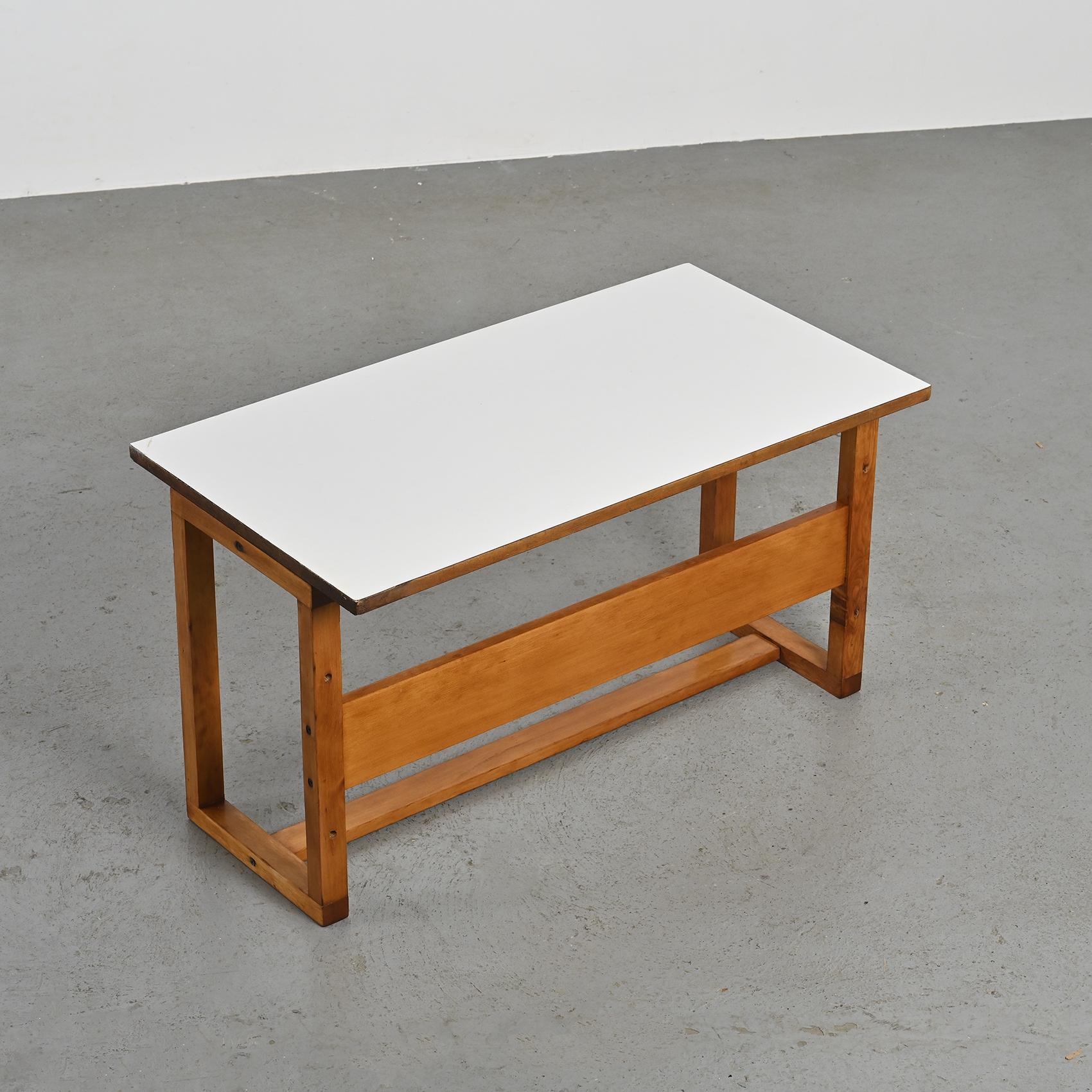 Table modulaire de Pierre Guariche pour la Plagne, vers 1968 Bon état à VILLEURBANNE, FR