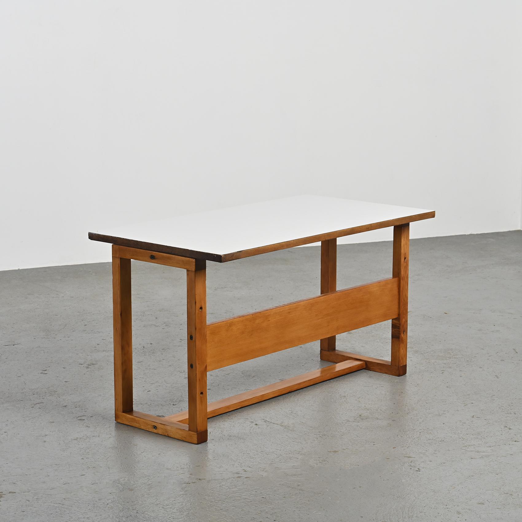 20ième siècle Table modulaire de Pierre Guariche pour la Plagne, vers 1968