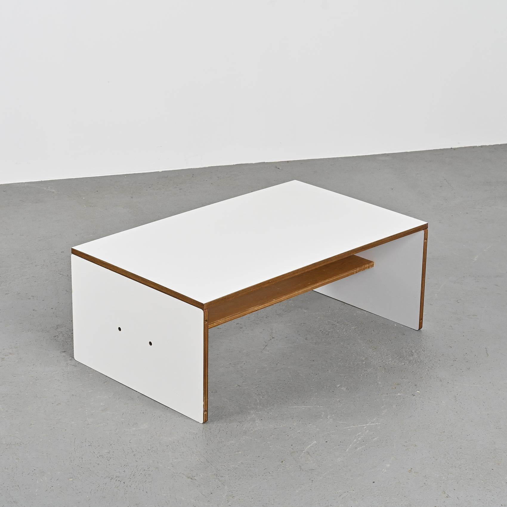 Table modulaire de Pierre Guariche pour la Plagne, circa 1968 2