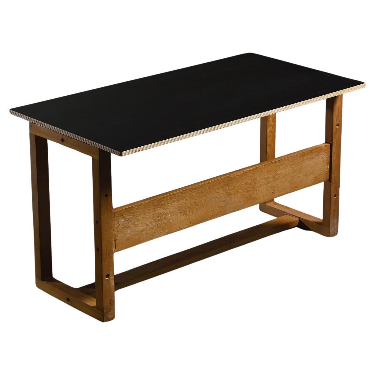 A Modular Table by Pierre Guariche for la Plagne, circa 1968 For Sale