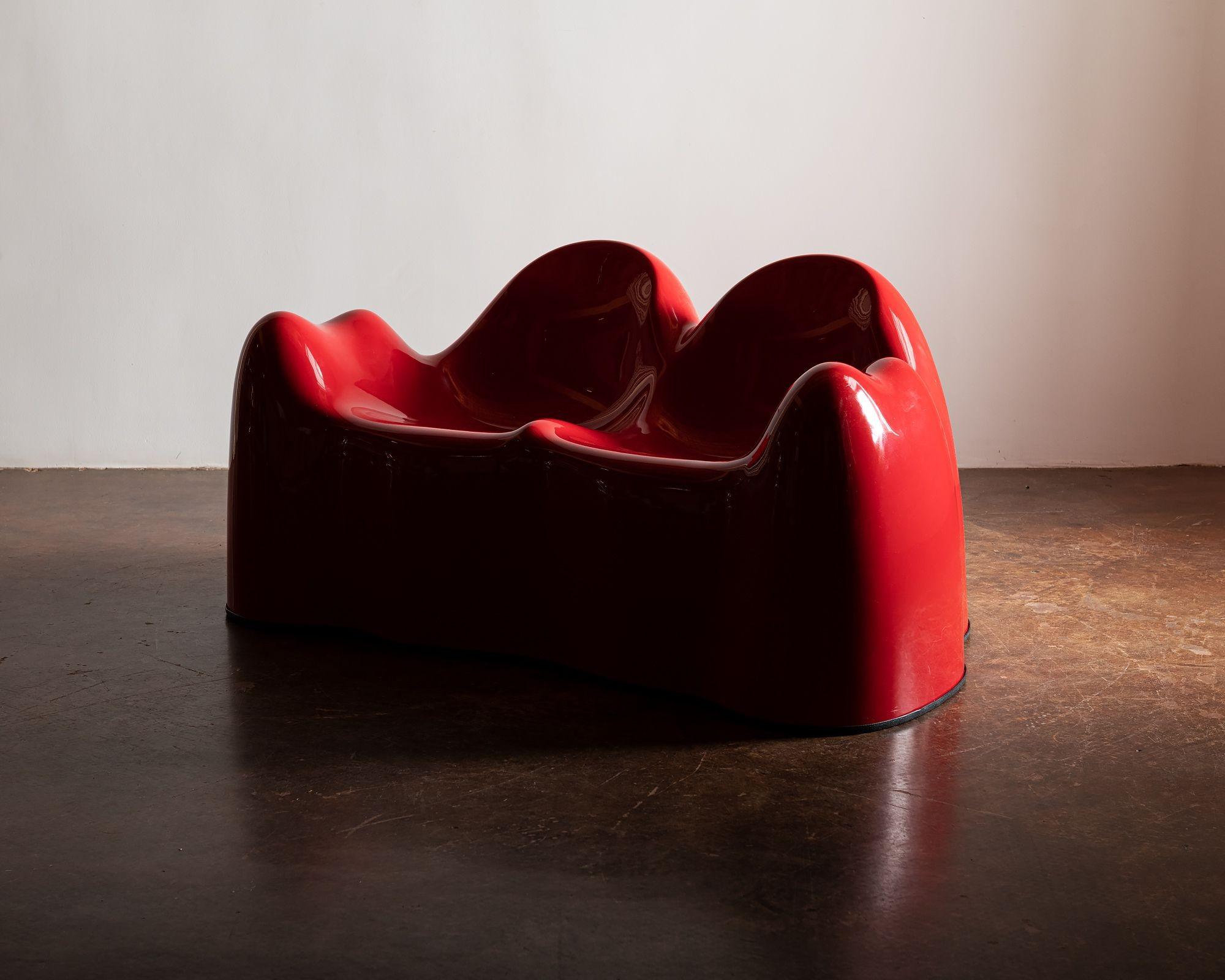 Molar Group Settee by Wendell Castle for Beylerian Ltd, United States, 1960s For Sale 3