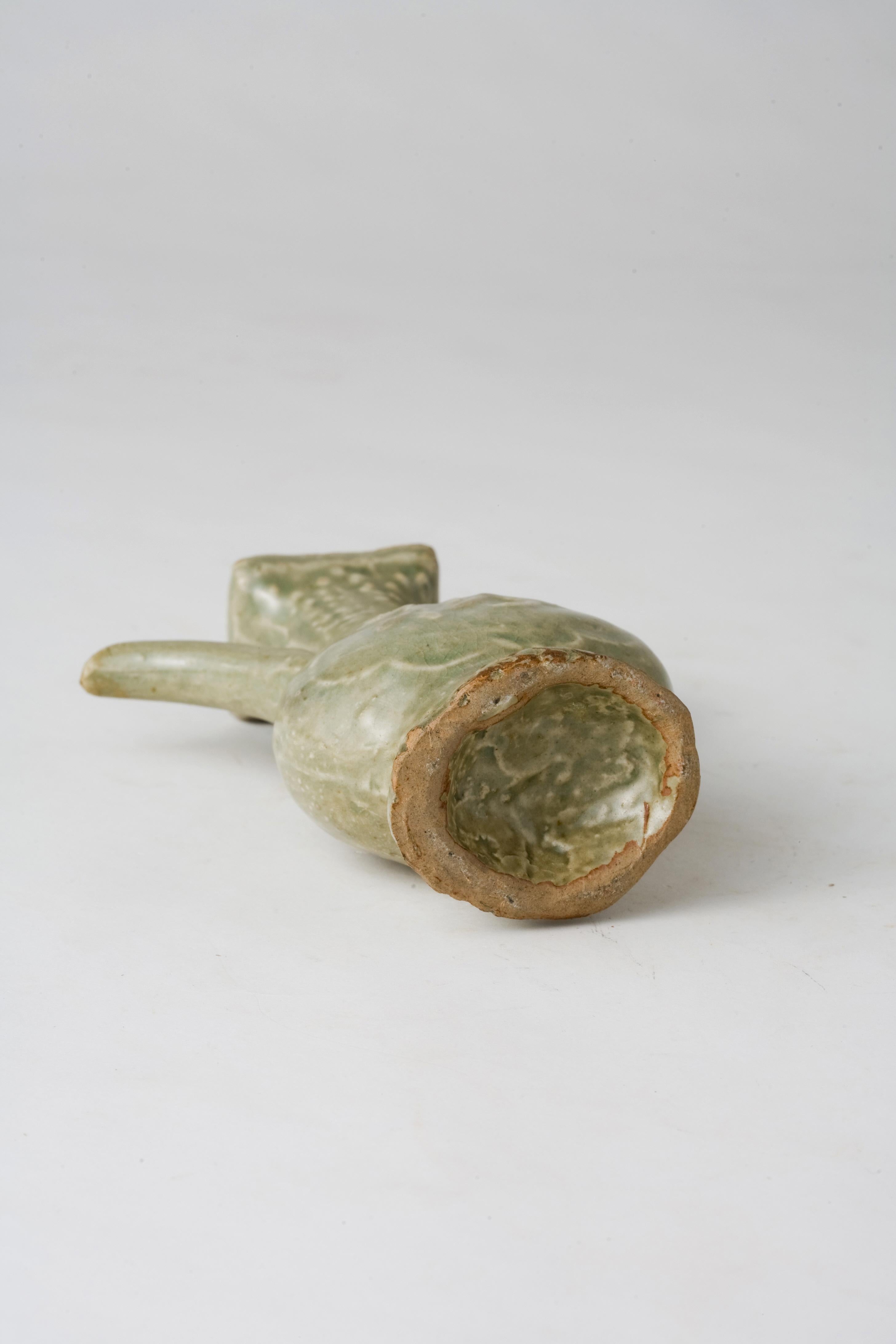 Aguamanil moldeado de celadón longquan 