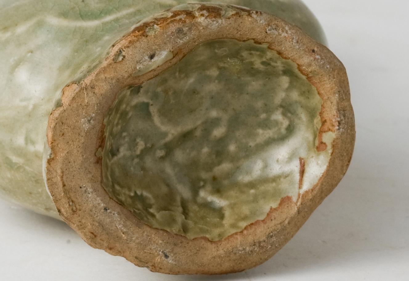 Aguamanil moldeado de celadón longquan 