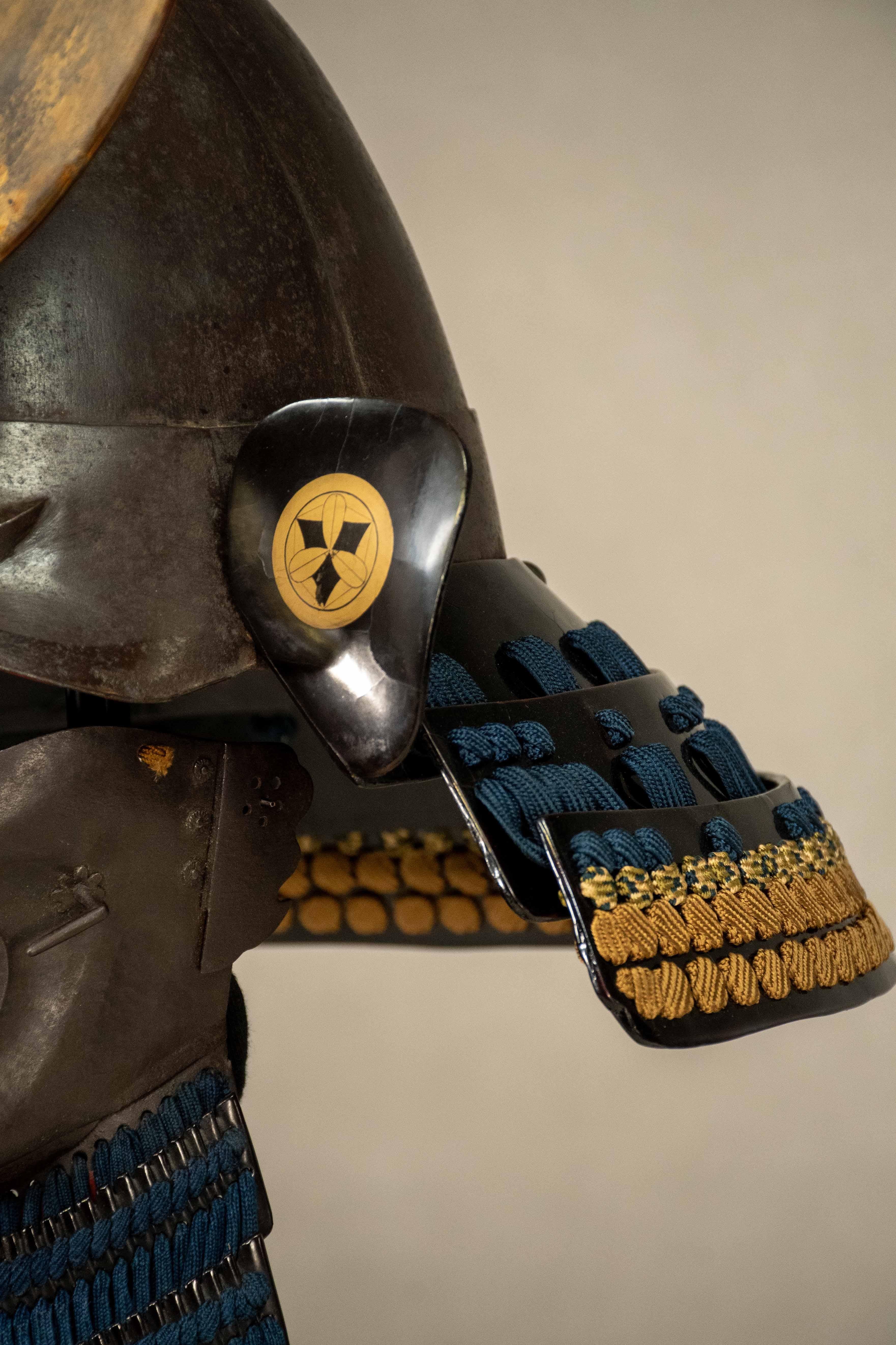 Iron A Momonari-type samurai Kabuto with menpō mask For Sale
