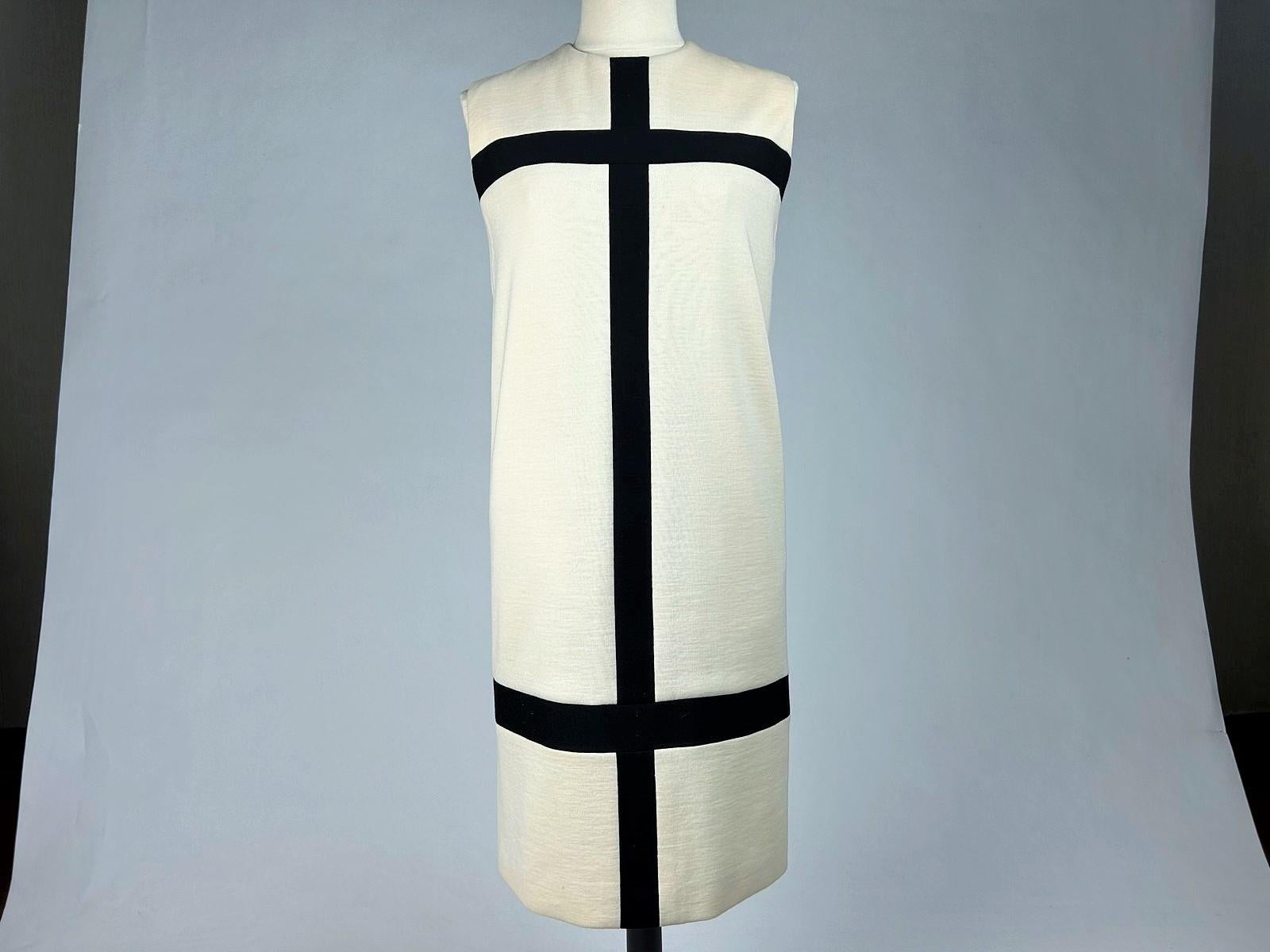 A Mondrian dress by Yves Saint Laurent Haute Couture - Autumn Winter 1965-1966 5
