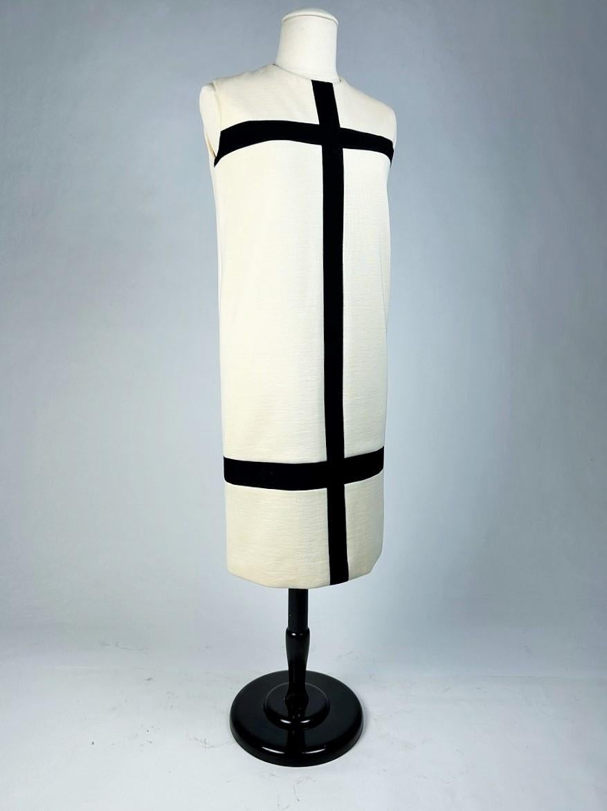 A Mondrian dress by Yves Saint Laurent Haute Couture - Autumn Winter 1965-1966 4