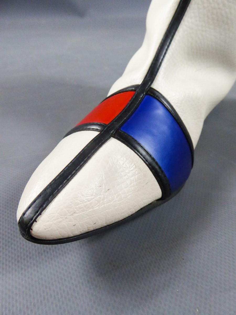 A Mondrian/Saint Laurent Inspiration Vinyl Boots  Circa 1968 In Excellent Condition In Toulon, FR