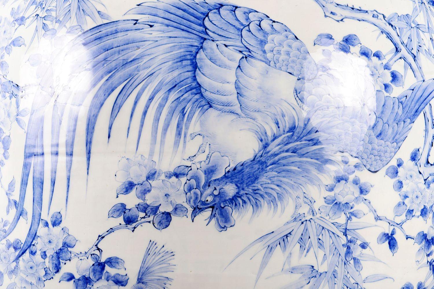 Monumentale japanische blau-weiße Palace-Vase mit Deckel aus dem 19. Jahrhundert im Angebot 5
