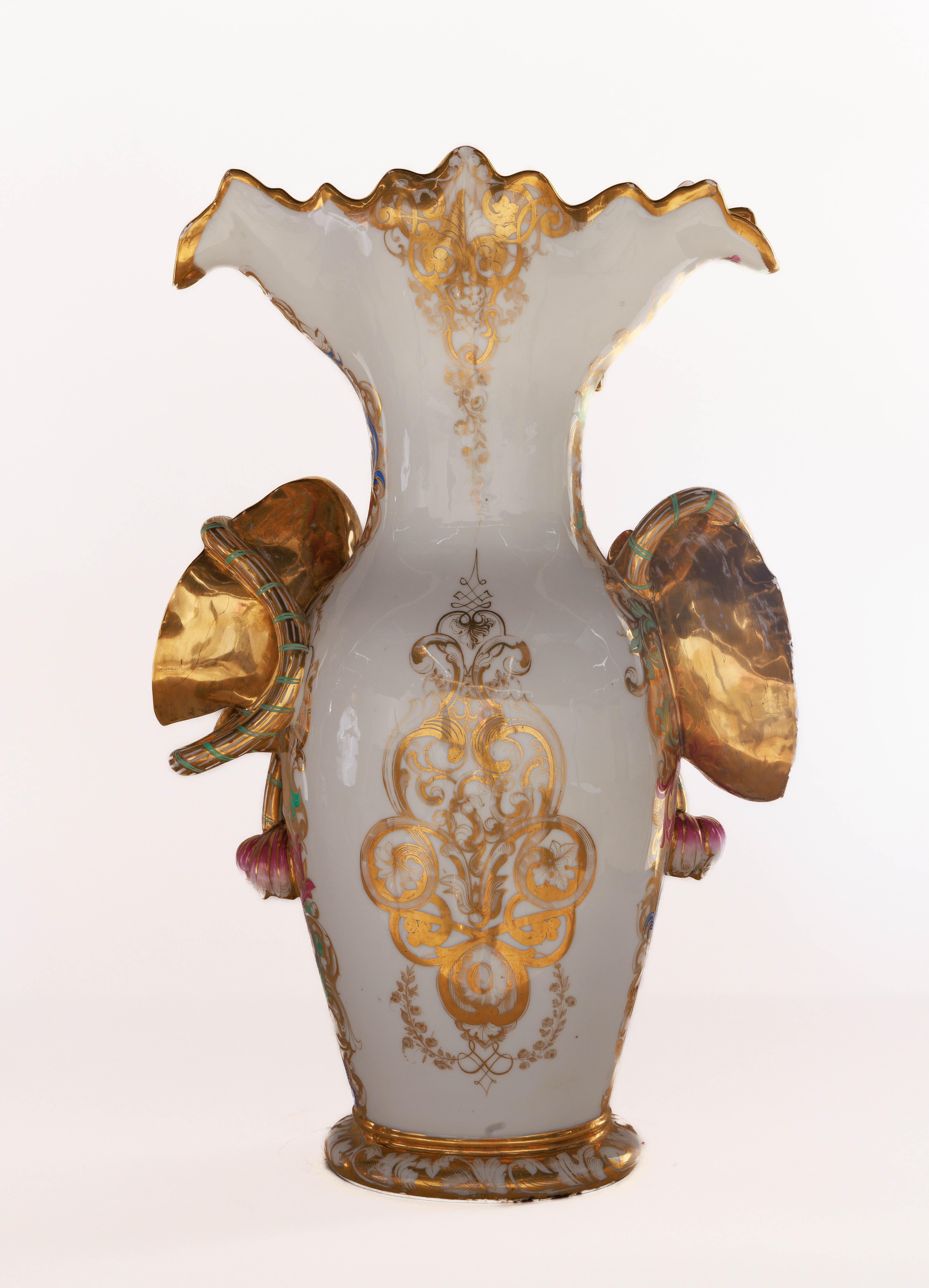 Monumental and Masterful Pair of French Paris Porcelain Hand-Painted Vases For Sale 6