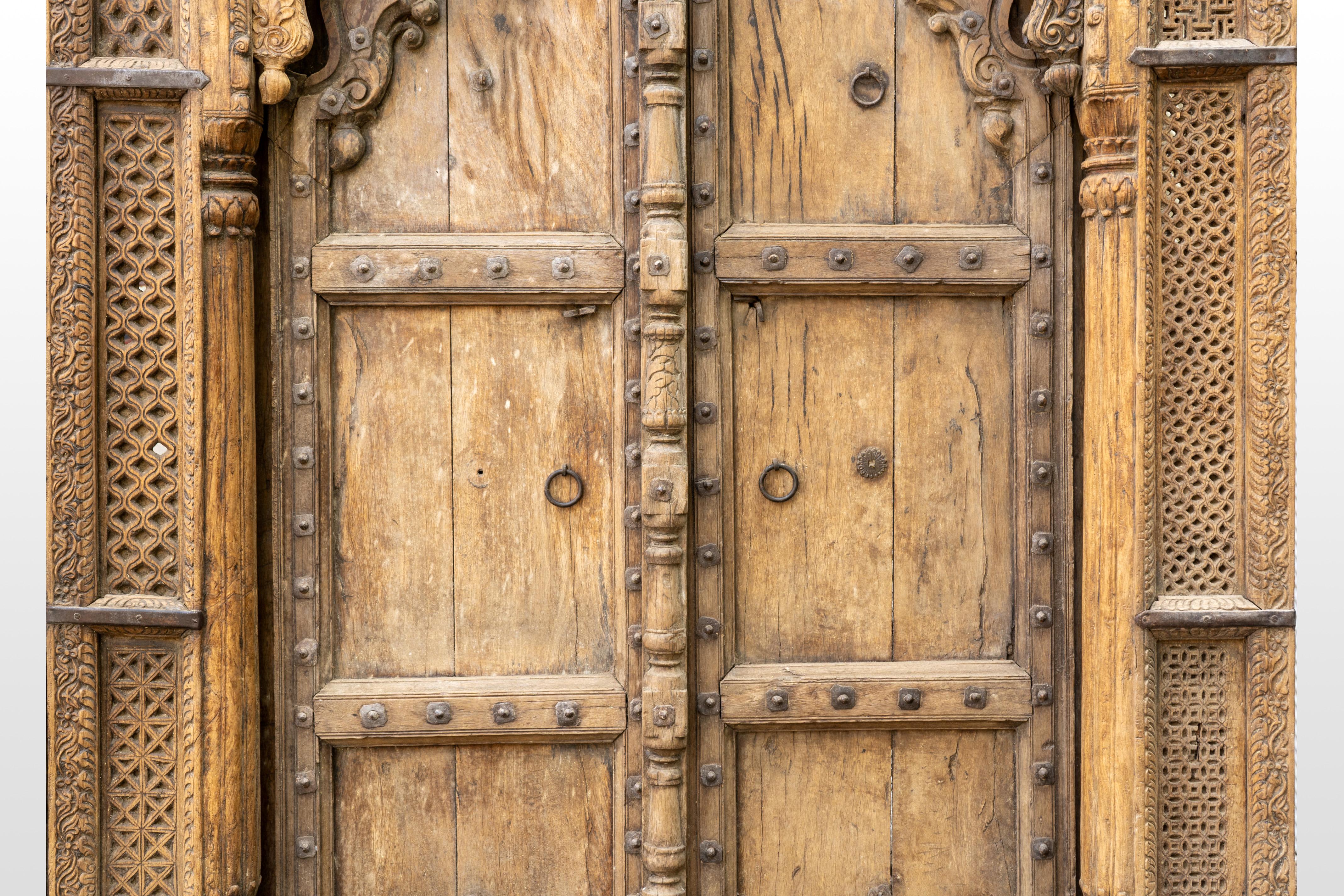 Una monumental puerta india antigua Indio