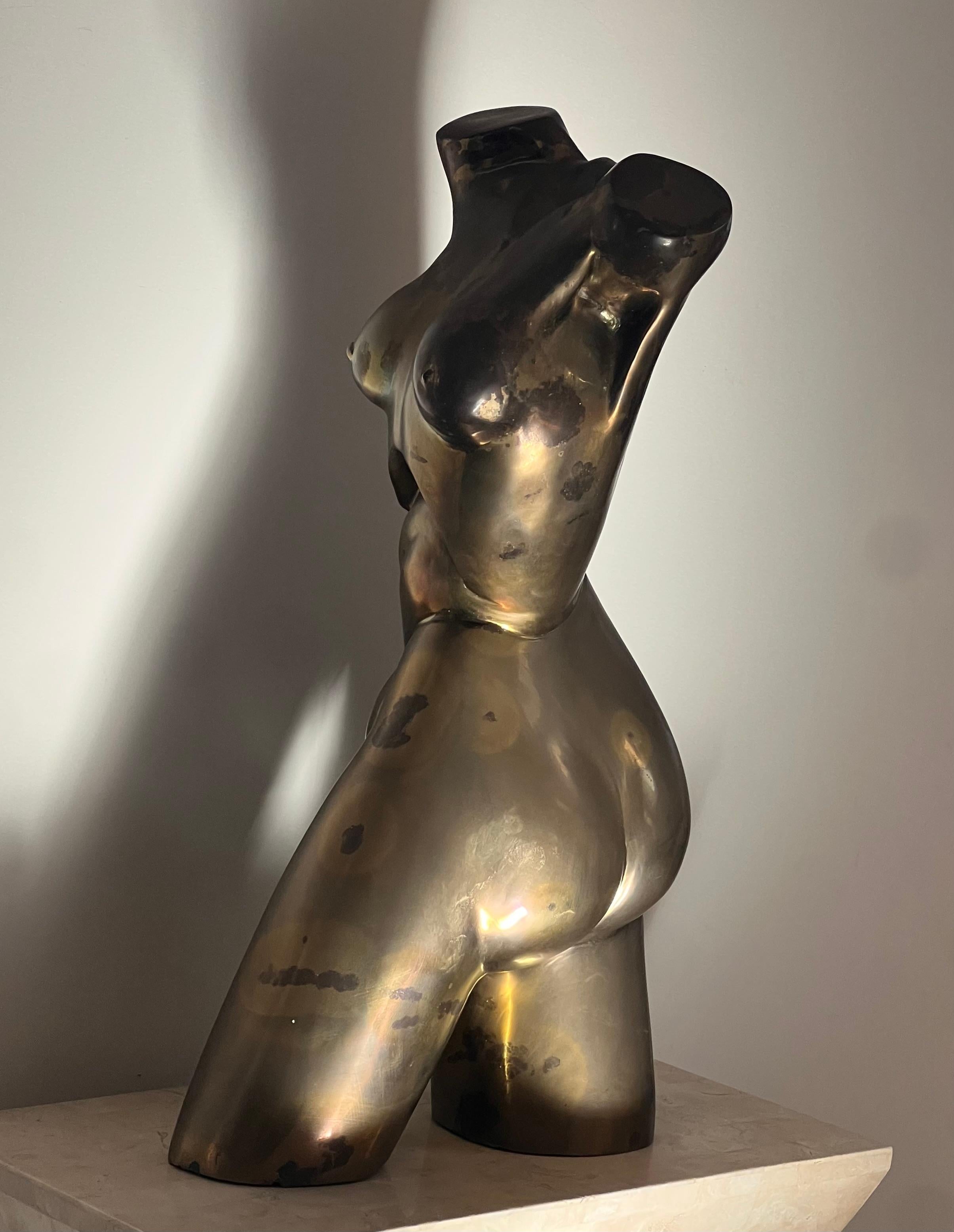 A monumental bronze female nude sculpture by Somchai, circa 1970 For Sale 12