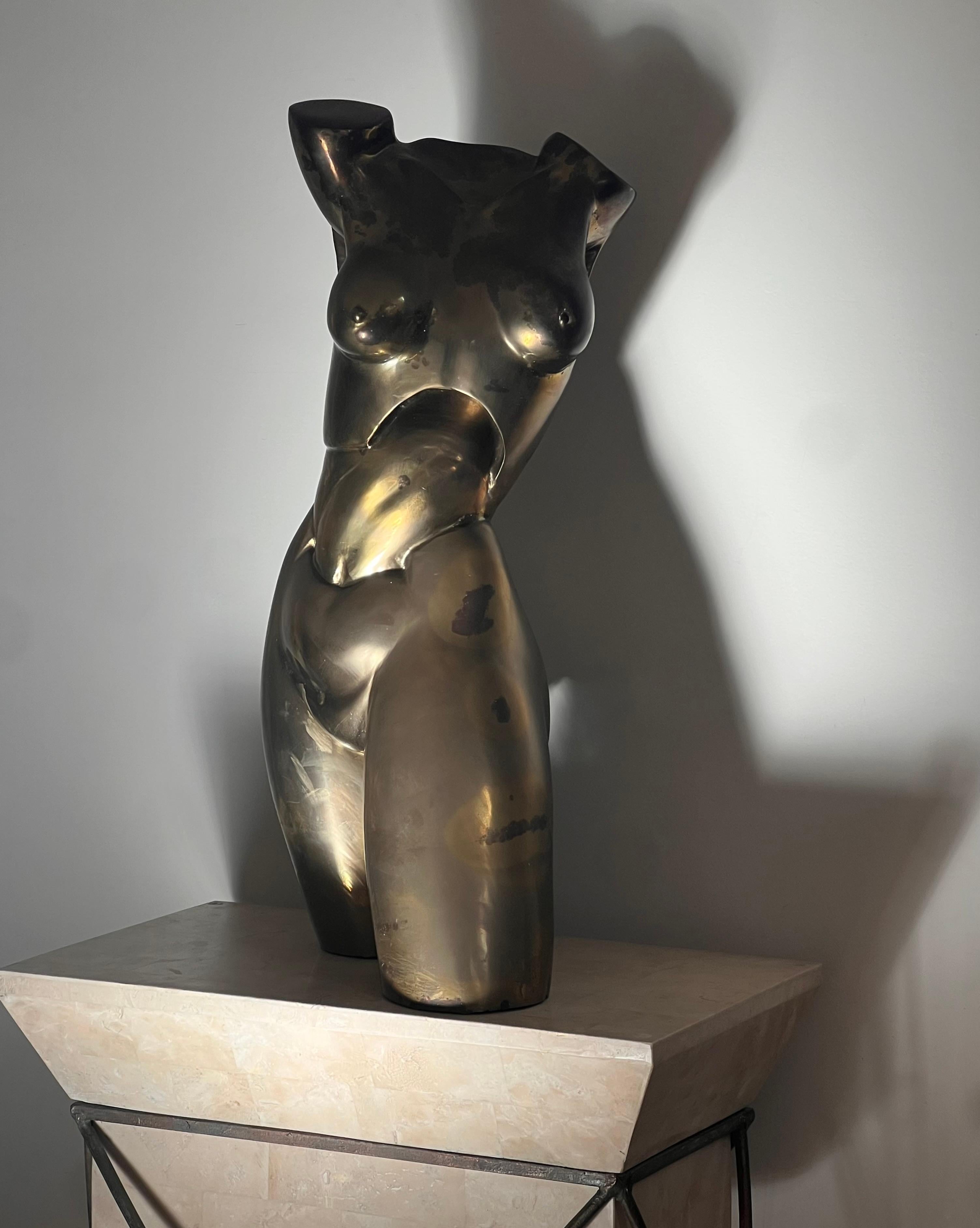 A monumental bronze female nude sculpture by Somchai, circa 1970 For Sale 13