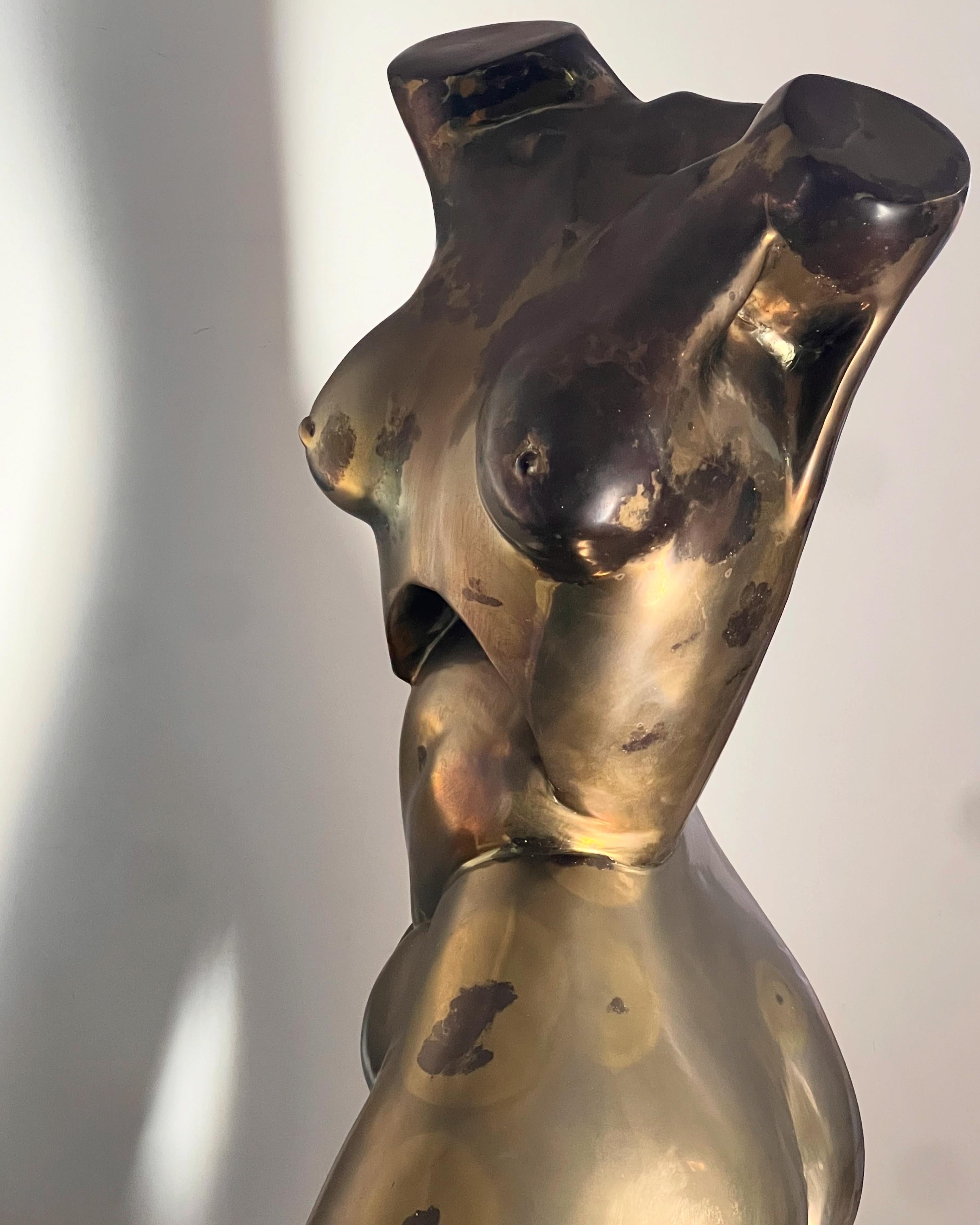 Bronze A monumental bronze female nude sculpture by Somchai, circa 1970 For Sale