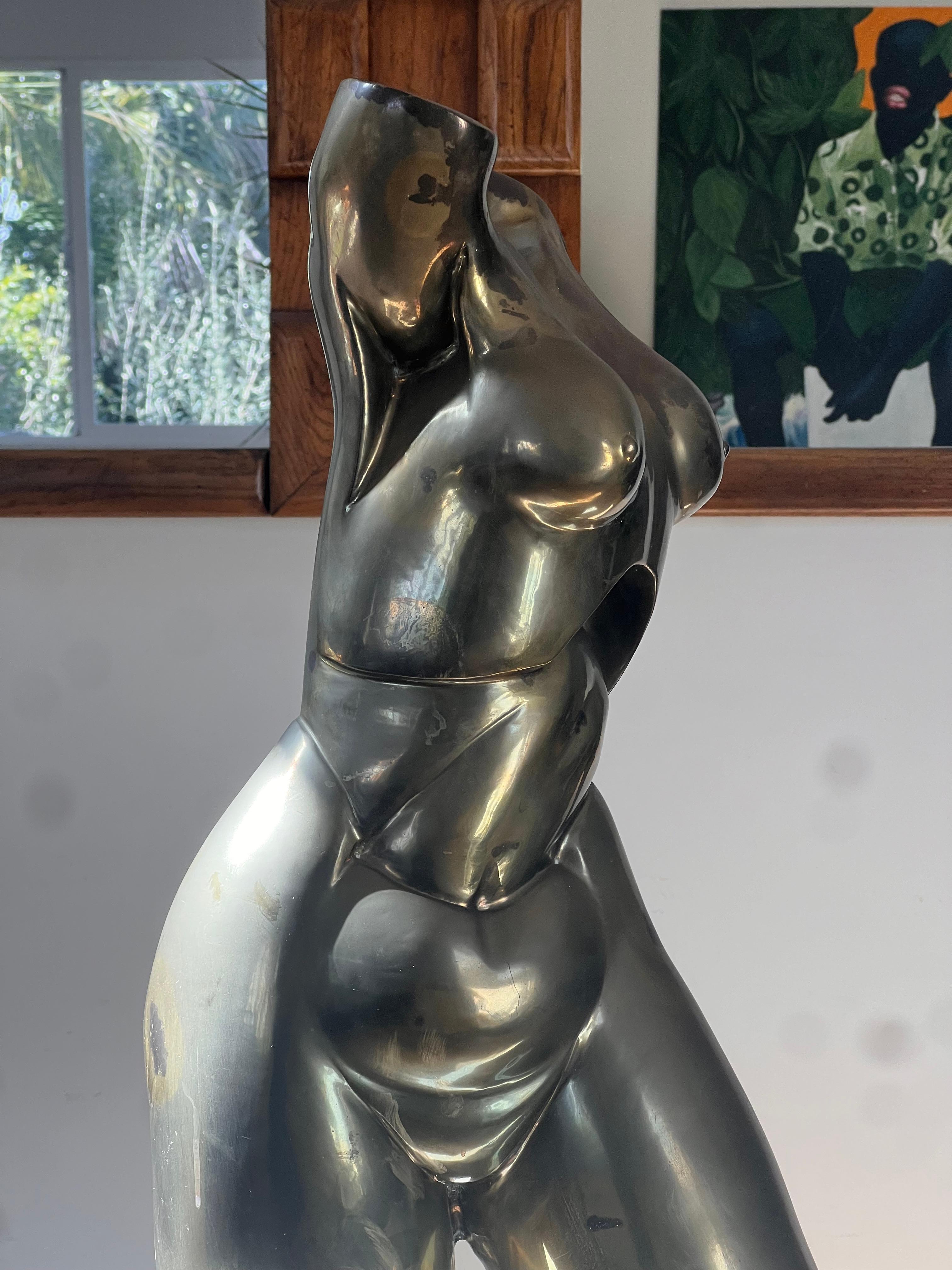 A monumental bronze female nude sculpture by Somchai, circa 1970 For Sale 2