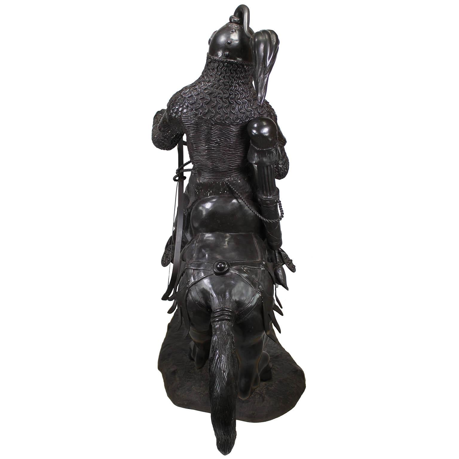 Bronze Sculpture monumentale en bronze d'un guerrier Tartar tenant son cheval d'après Barye en vente