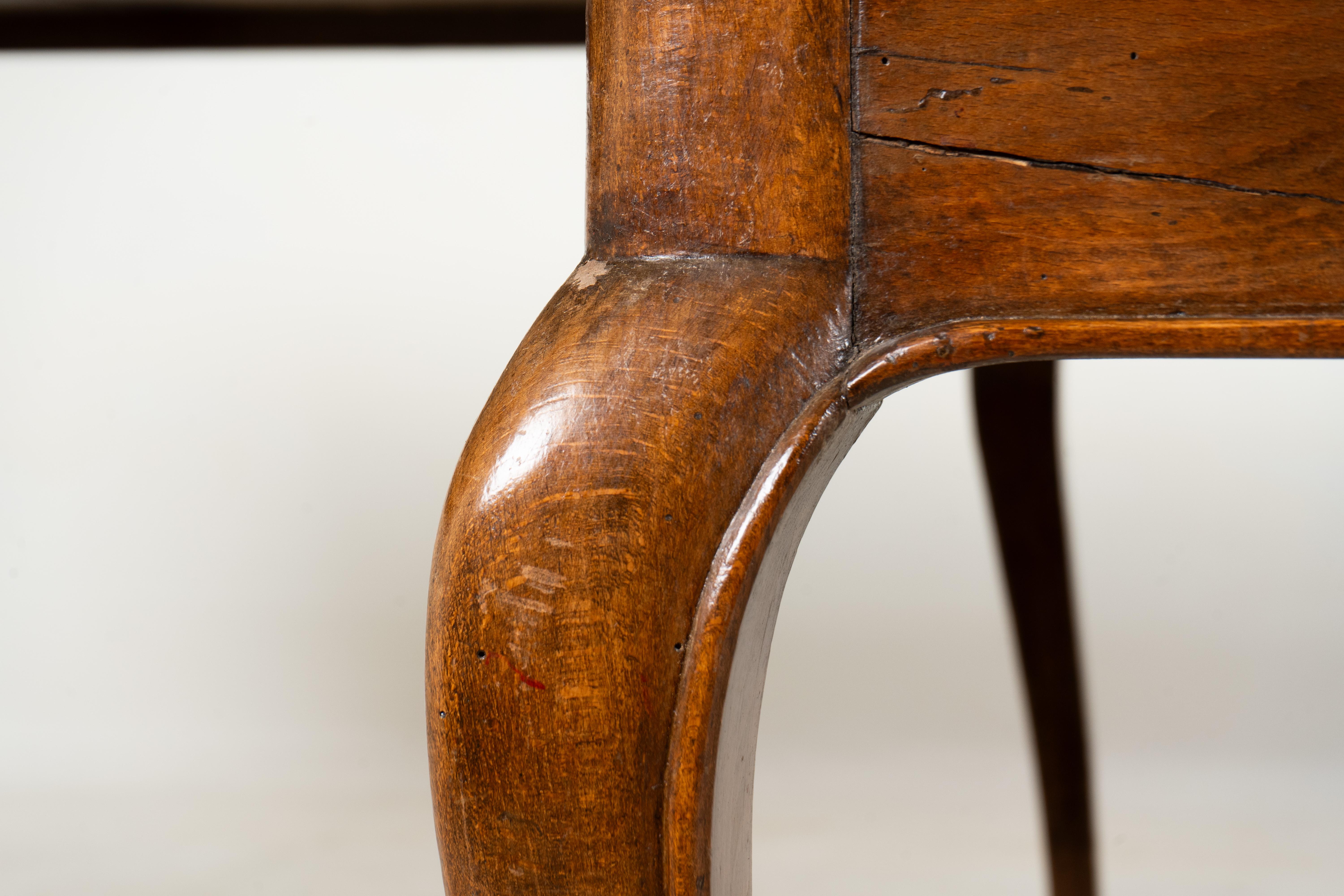 Table de salle à manger monumentale en vente 4