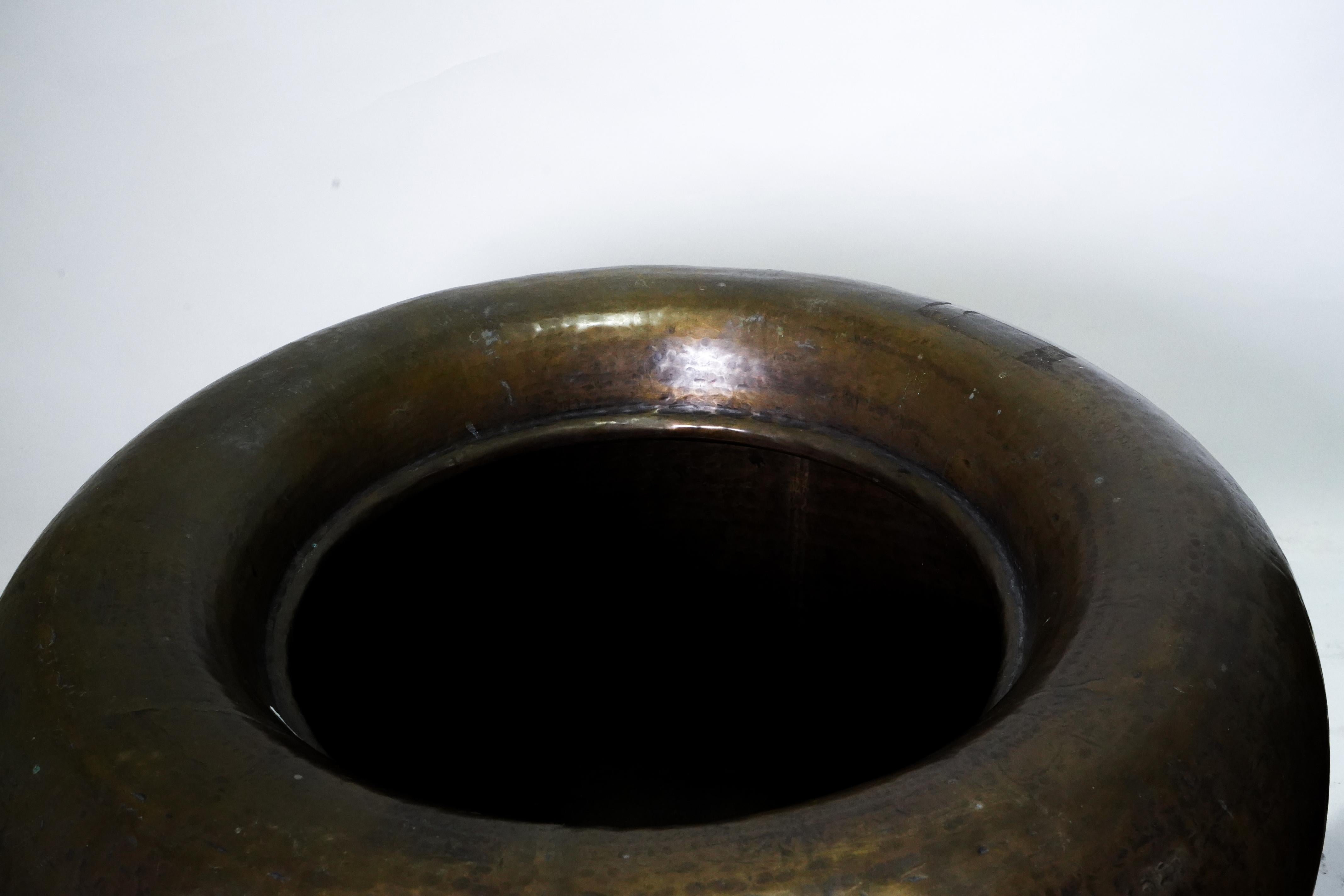 Monumental Hammered Brass Pot In Good Condition For Sale In Chicago, IL