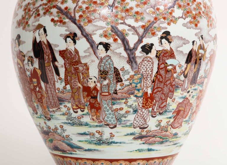 Monumental Japanese Kutani Porcelain Vase, Meiji/Taisho Period, Signed For Sale 4