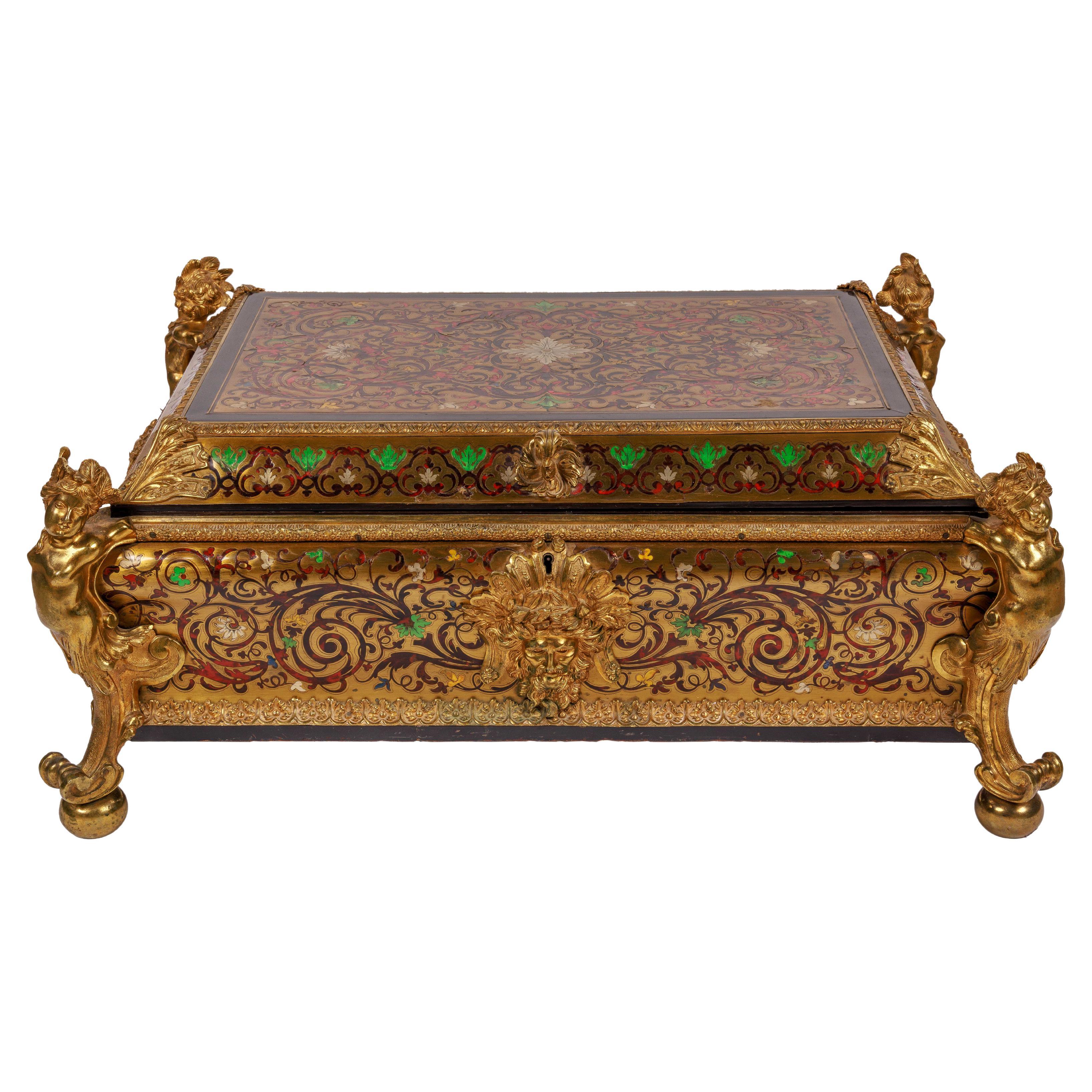 Boîte à coffret monumentale de style Louis XIV en marqueterie de Boulle montée sur bronze doré en vente
