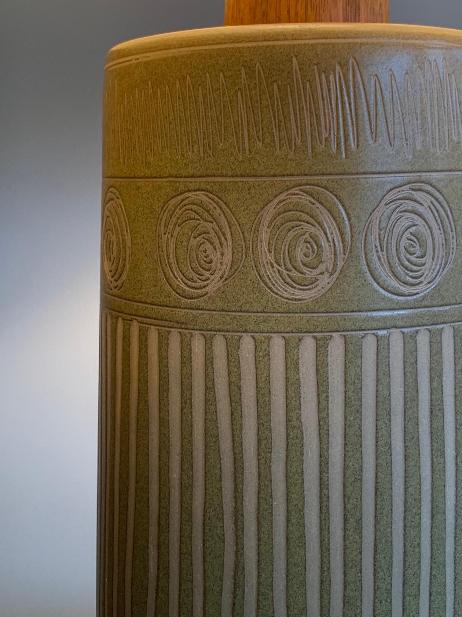 Monumental Martz Lamp with Sgraffito Decoration For Sale 1