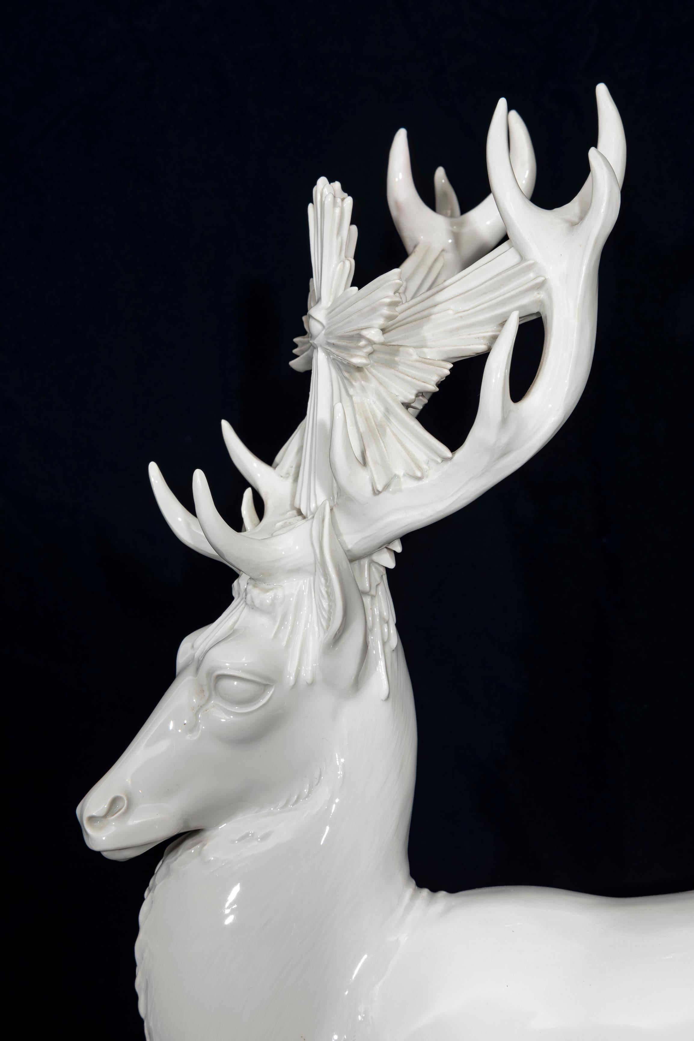 Modèle monumental d'un cerf en porcelaine de Meissen Blanc de Chine de Max Esser en vente 6