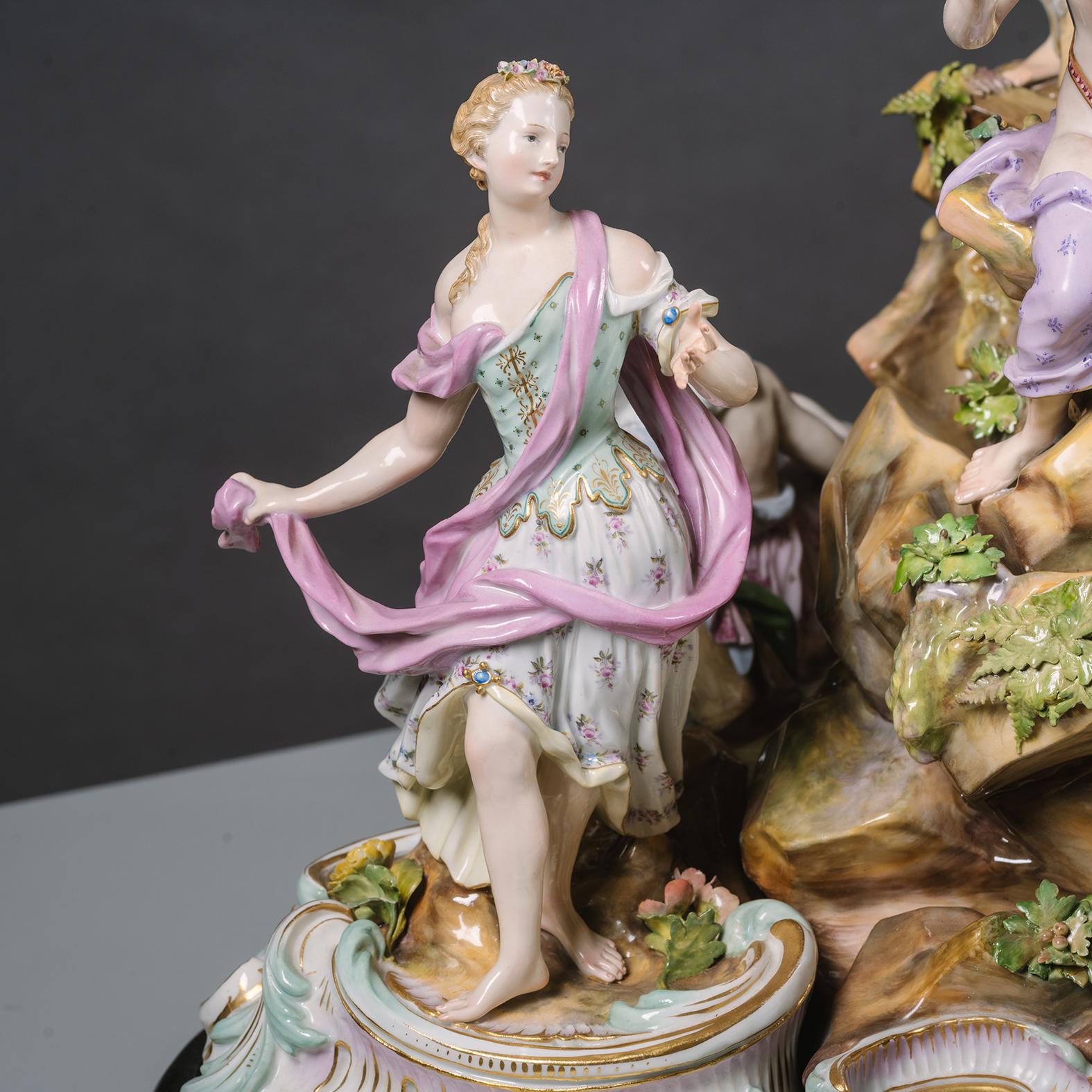 Grupo monumental de figuras de porcelana de Meissen del monte Parnaso en venta 6