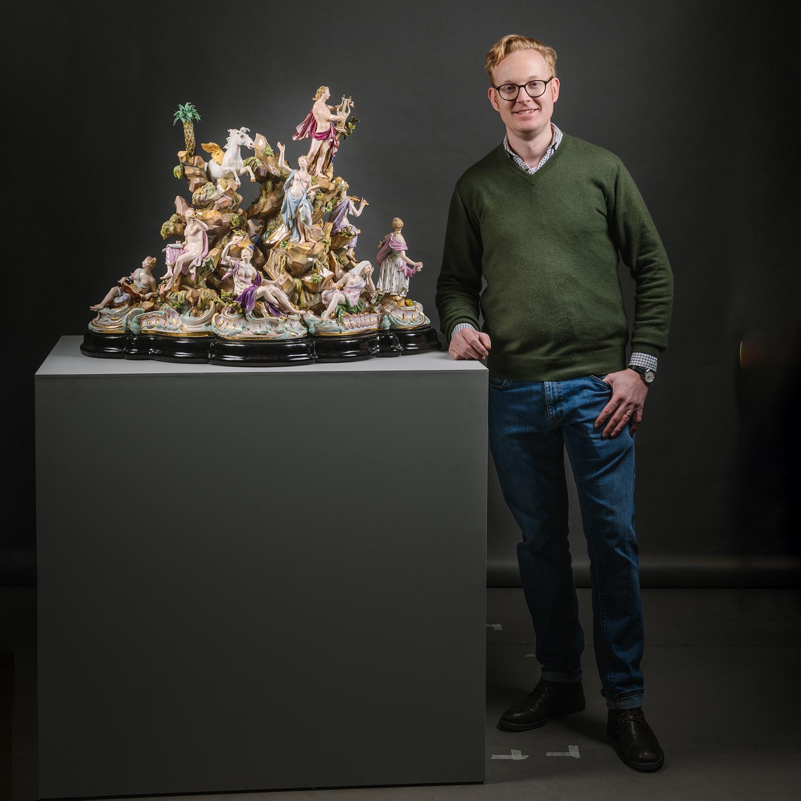Grupo monumental de figuras de porcelana de Meissen del monte Parnaso en venta 8