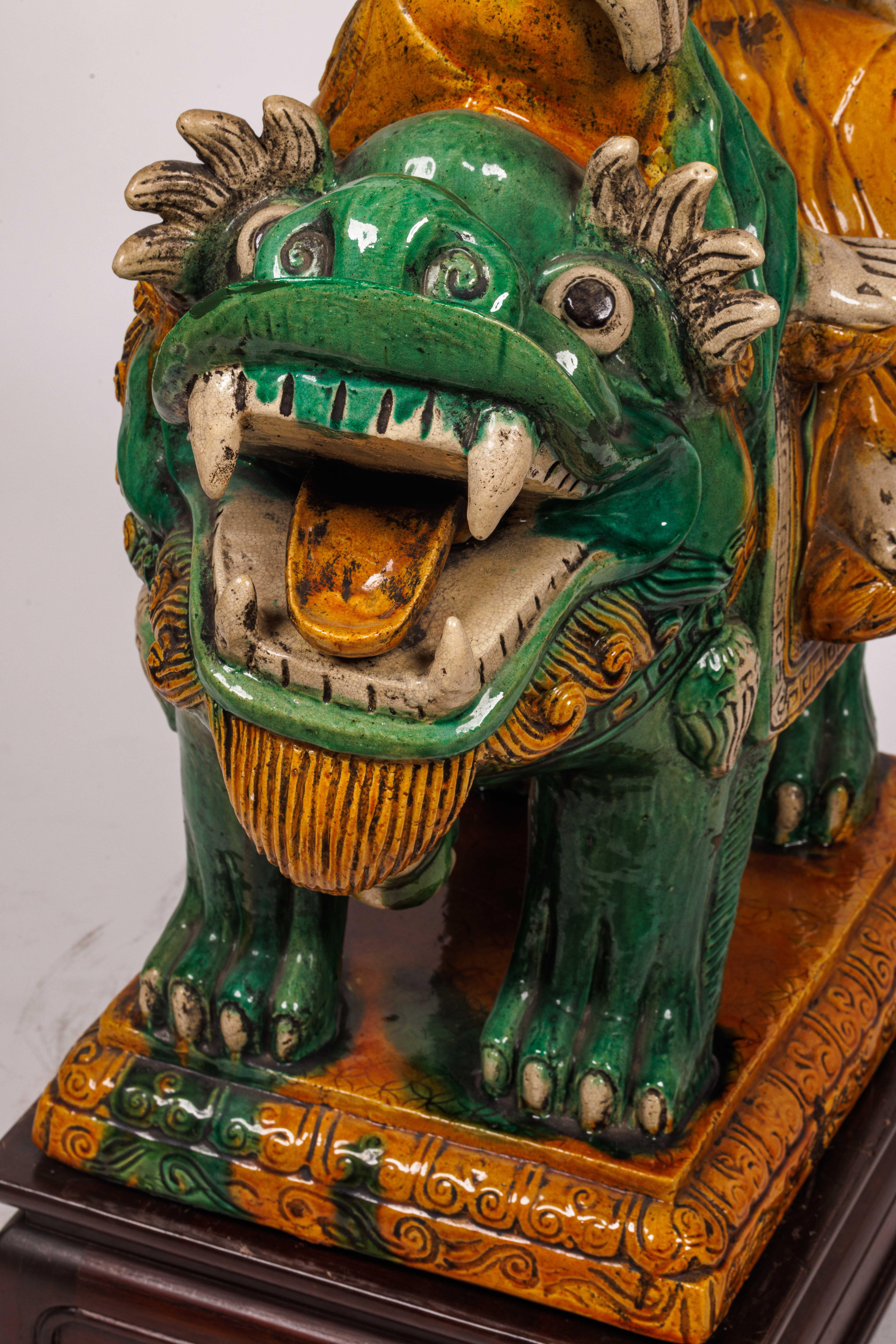 Monumental Pair of Chinese Sancai Glazed Pottery Figures of Guan Yin and Lion For Sale 4