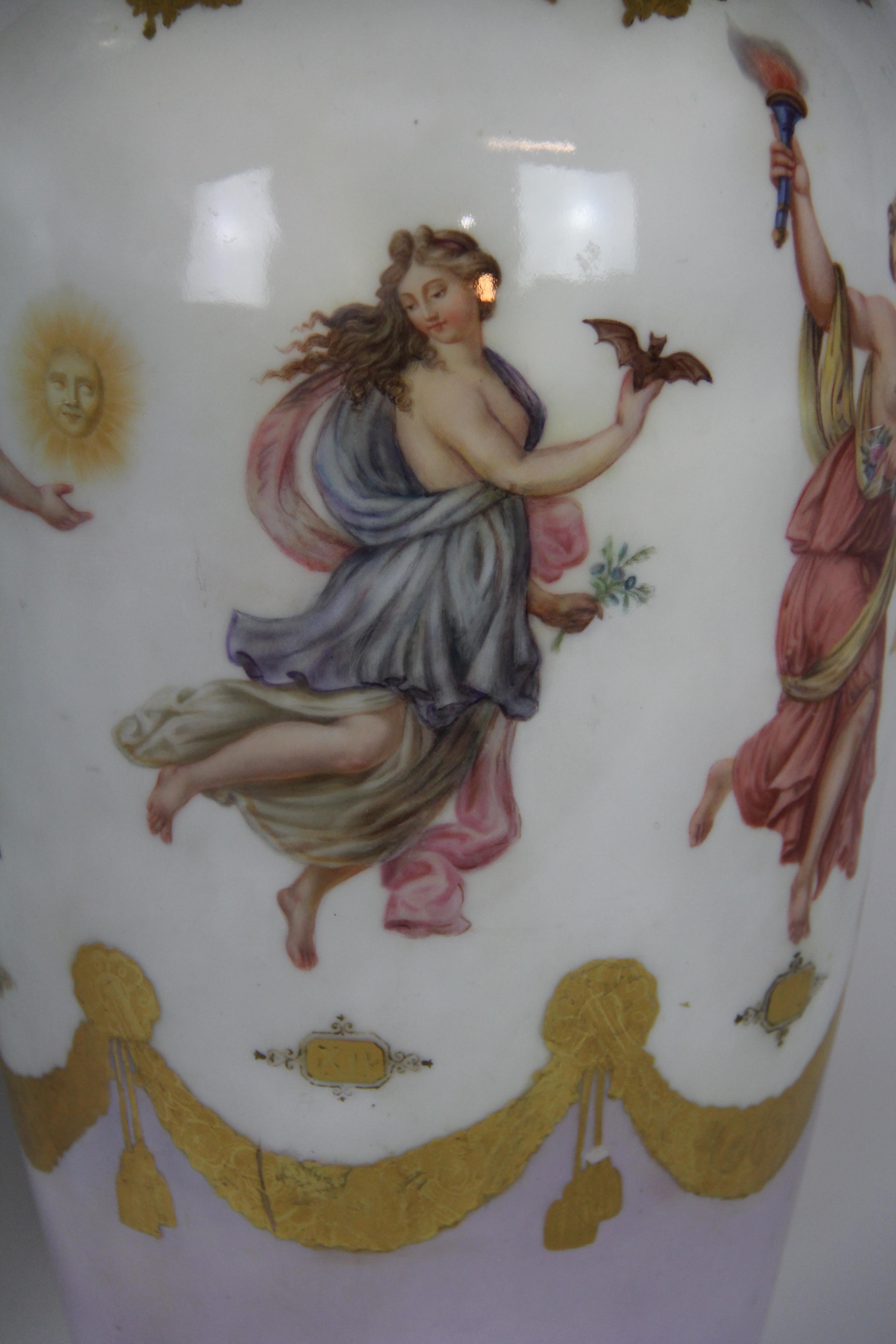 Monumental Pair of Old Paris Porcelain Vases with Dancing Figures of Angles For Sale 5