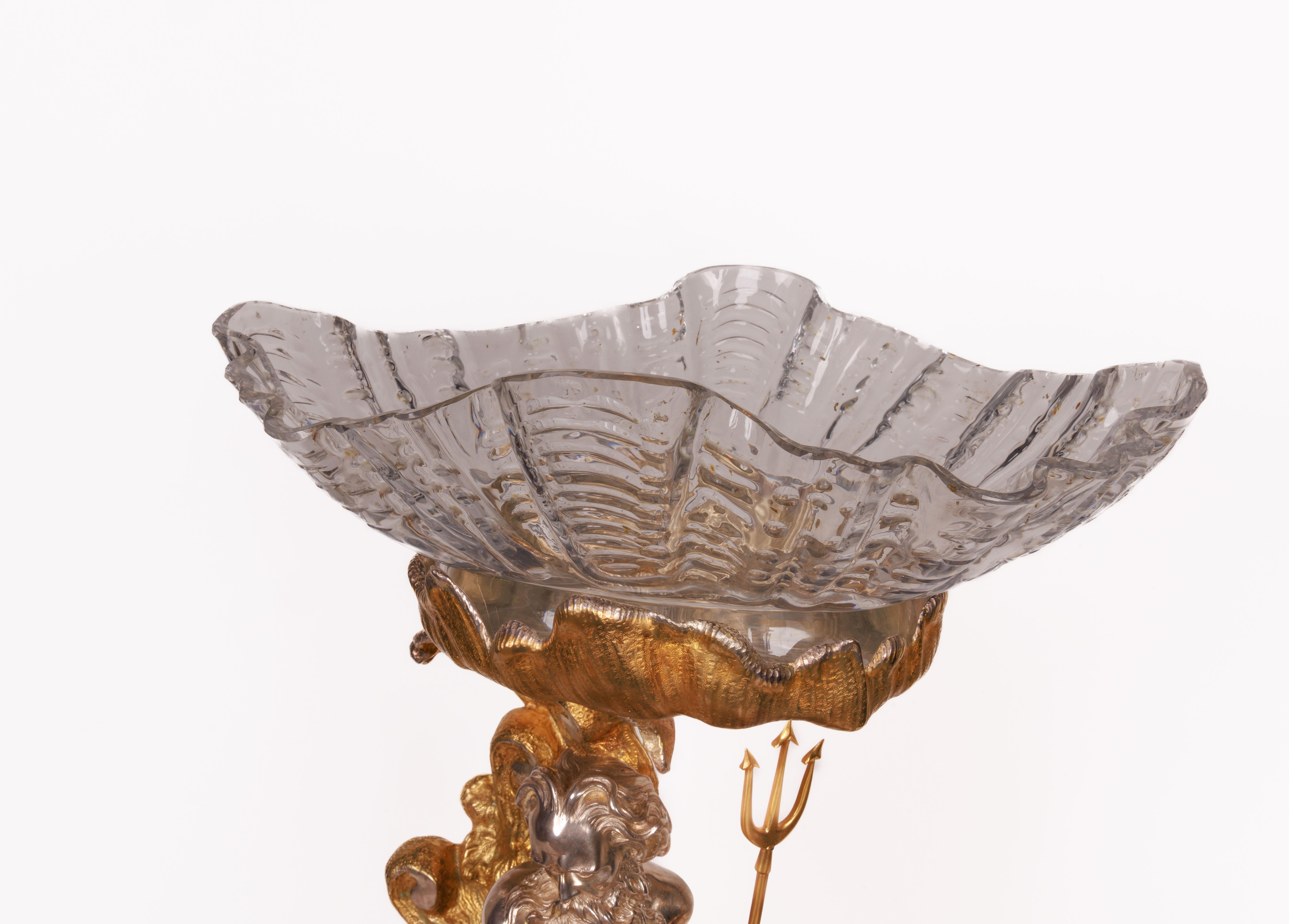 Monumentaler Tafelaufsatz aus versilbertem und vergoldetem Bronzeglas von „Poseidon“ im Angebot 8