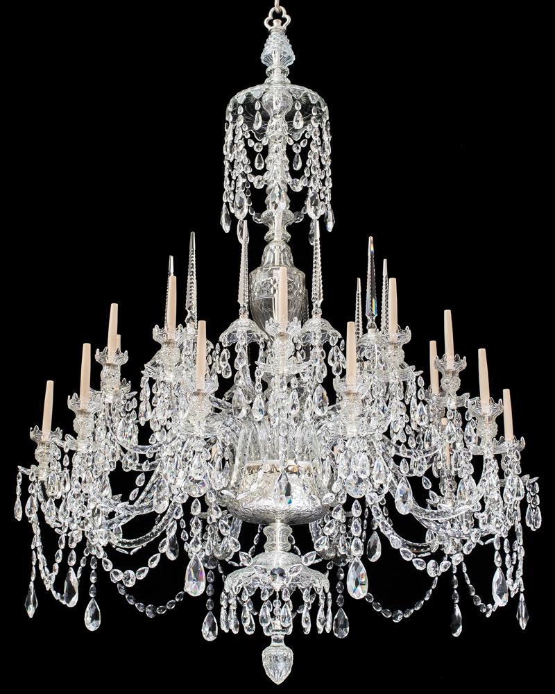 Monumental Twenty-Light Cut Glass Chandelier in Adam Style For Sale 1