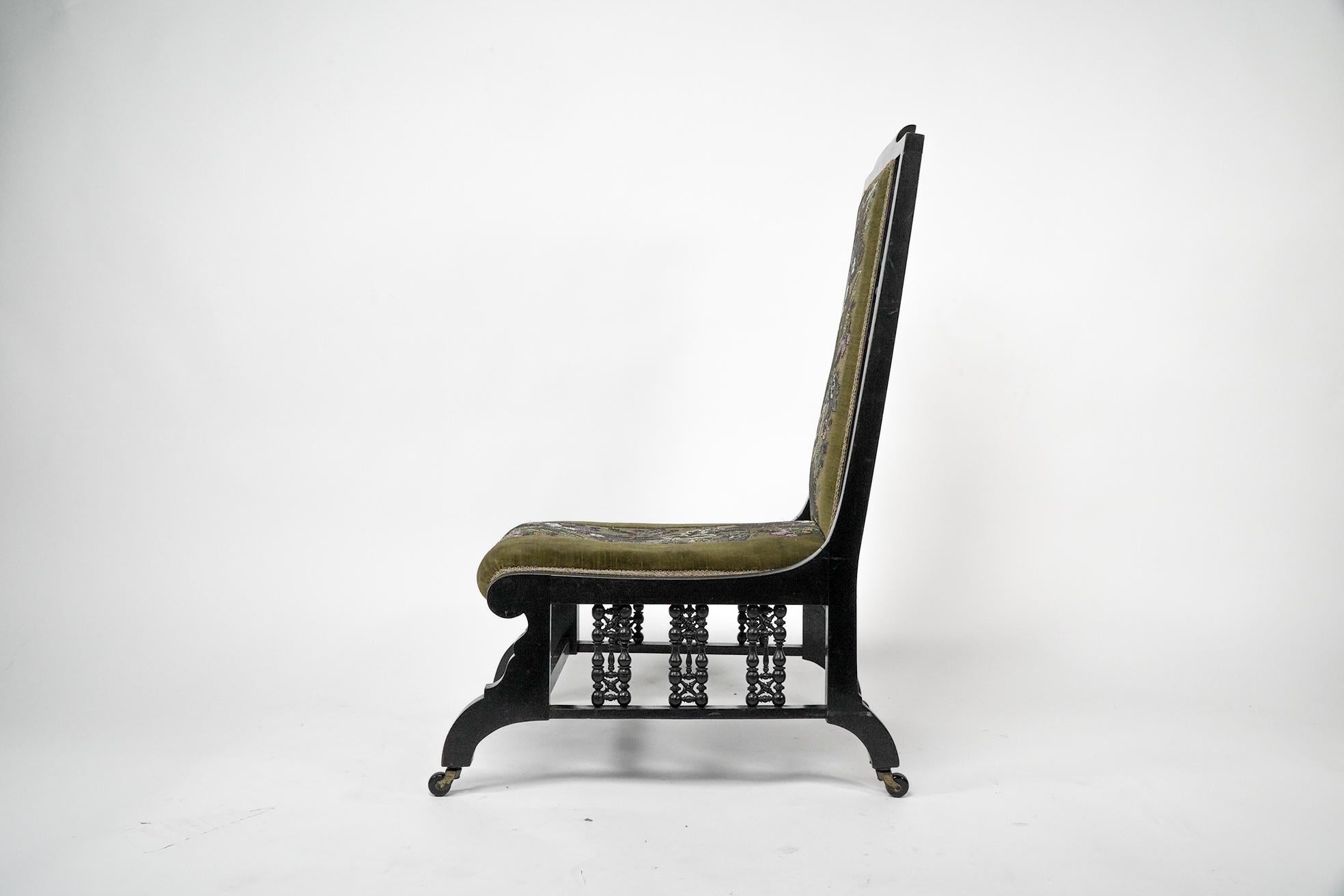 Ebonized A Moorish ebonized parlour chair with Musharabieh turnings For Sale