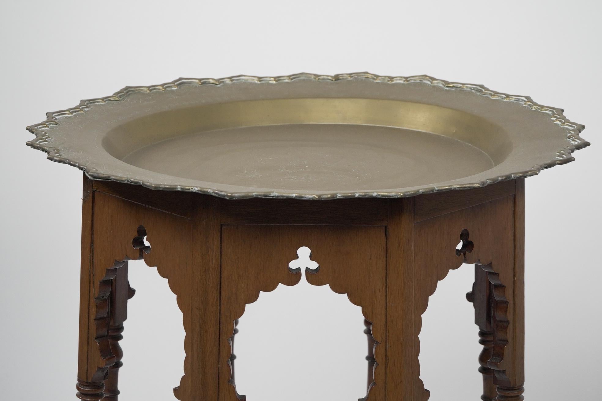A Moorish-style side table with a heavy brass removable dish-shaped table top In Good Condition For Sale In London, GB
