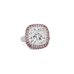 A MORCHA 6.5ct Cushion Diamond Ring Set with Fancy Pink Diamonds