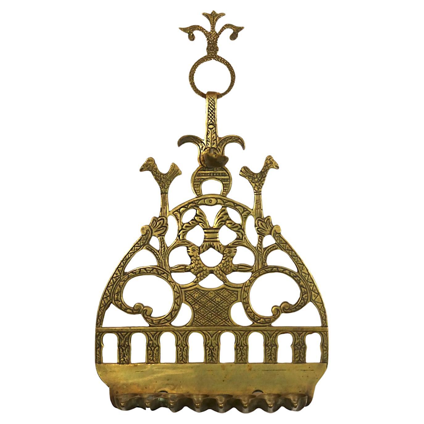 Lampe de Hanoukka marocaine en laiton, fin du 19e siècle