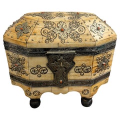 Caja decorativa marroquí con tapa, Siglo XX