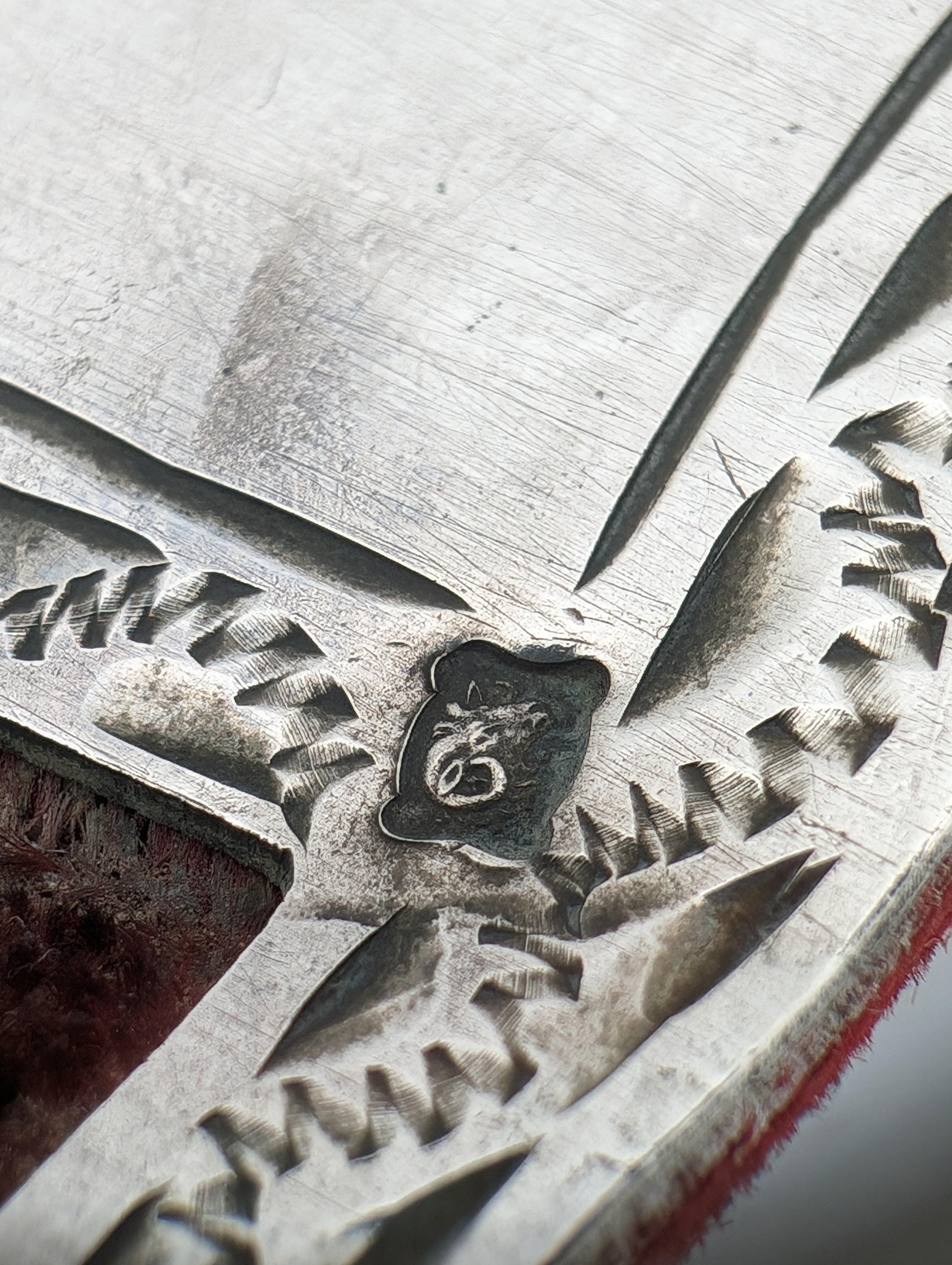 Astuccio per Mezuzah in argento e velluto marocchino, CIRCA 1910 in vendita 2