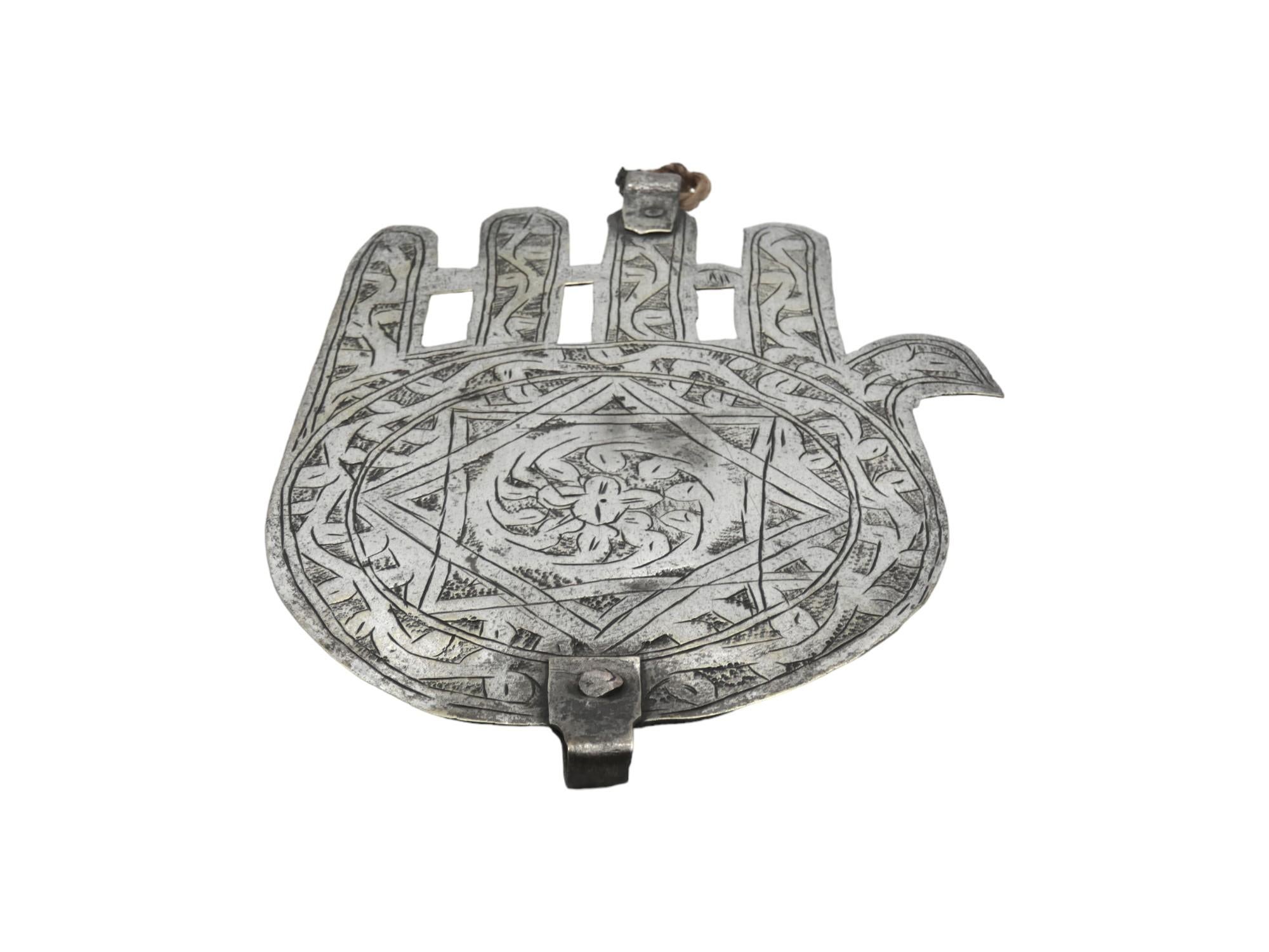 Hamsa aus Morrocan-Silber, um 1900 im Zustand „Gut“ im Angebot in New York, NY