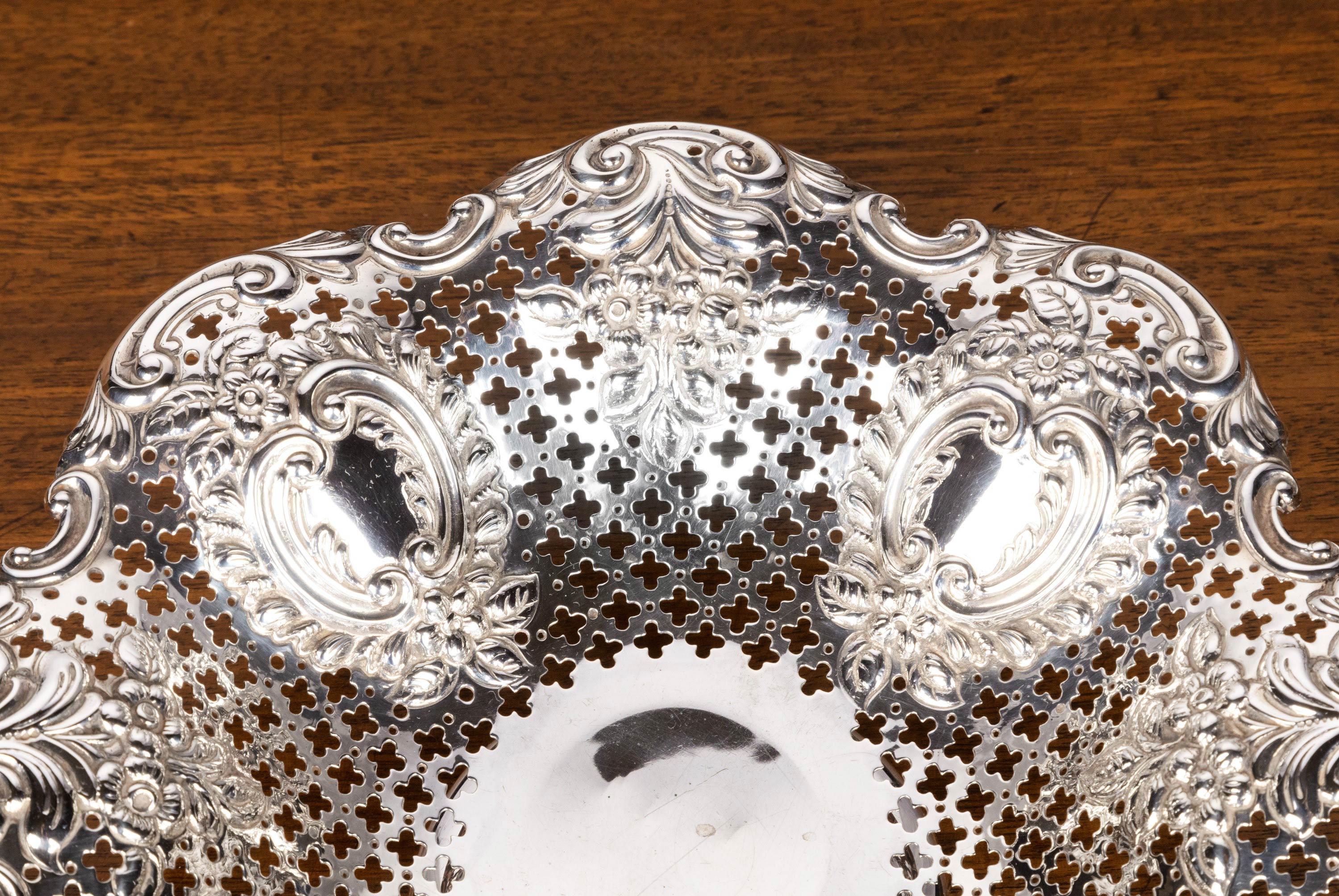 English Most Attractive Suite of Three Late 19th Century Silver Pierced and Fluted Dis