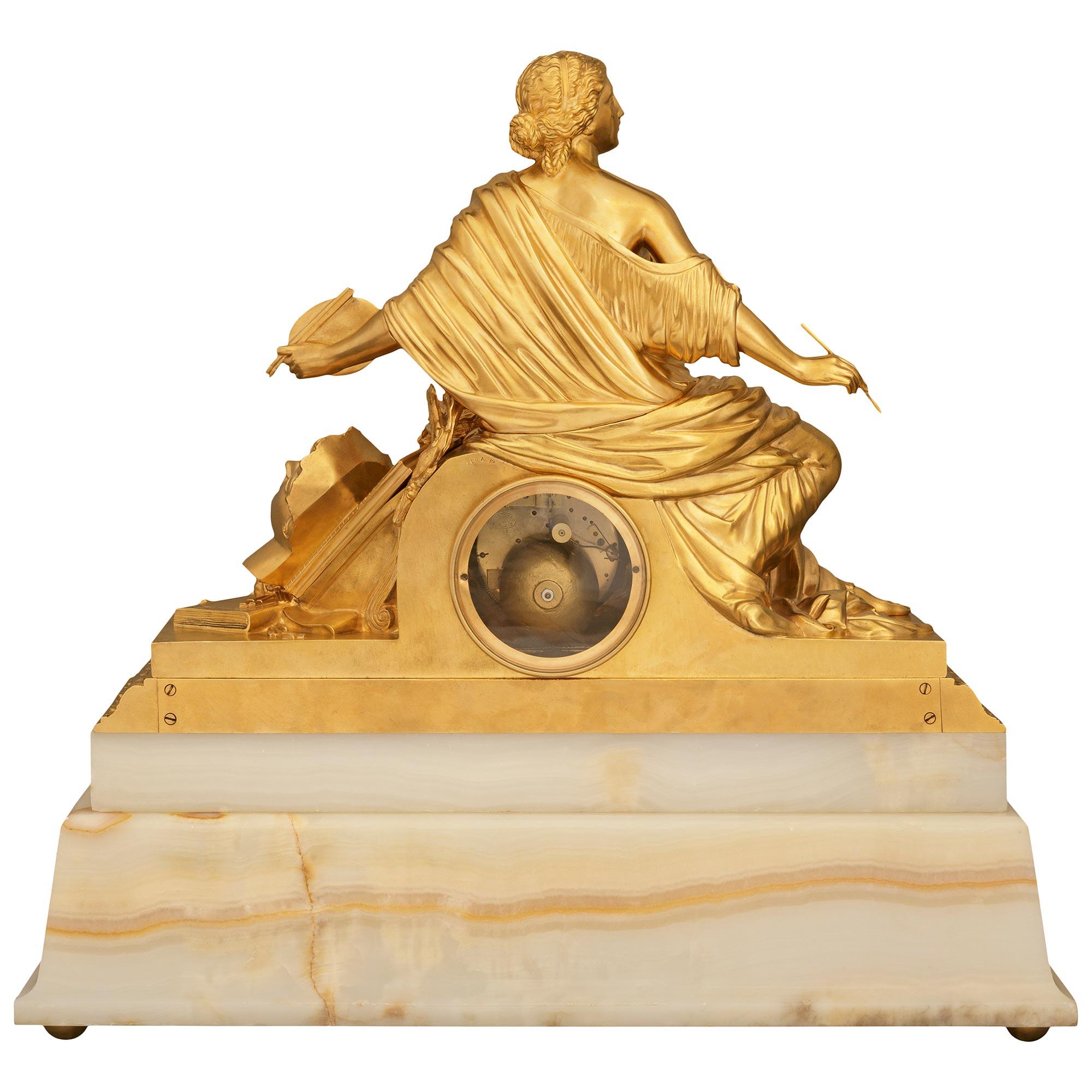 Pendule de cheminée en onyx et bronze doré, très décorative, de style Louis XVI, du XIXe siècle. en vente 6