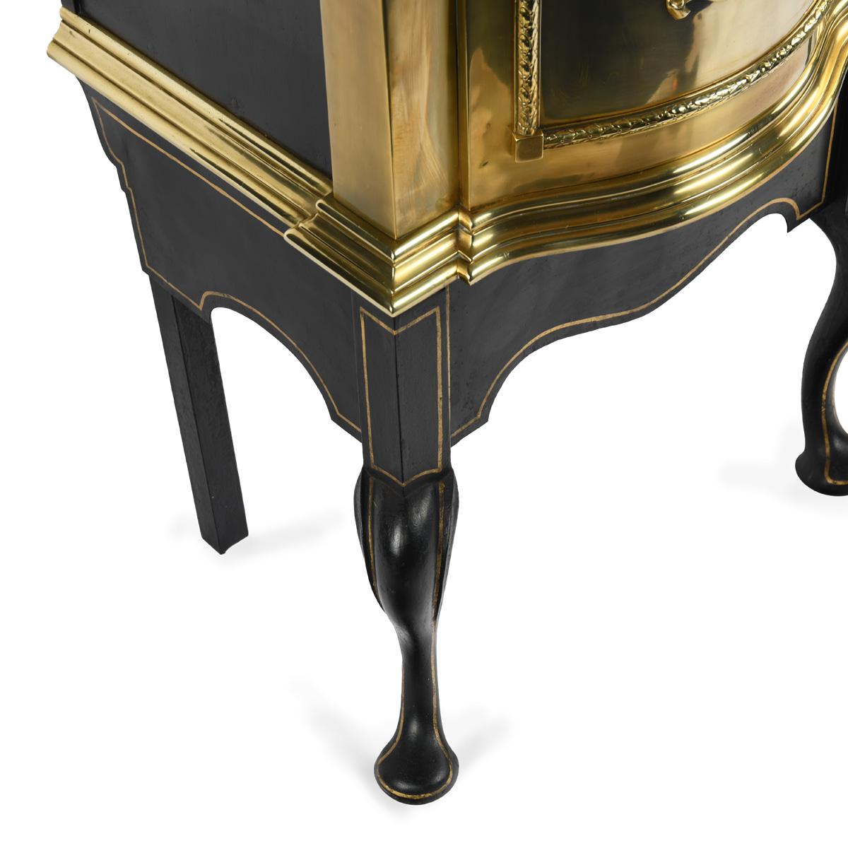 A most unusual Victorian brass private posting box In Good Condition For Sale In Lymington, Hampshire