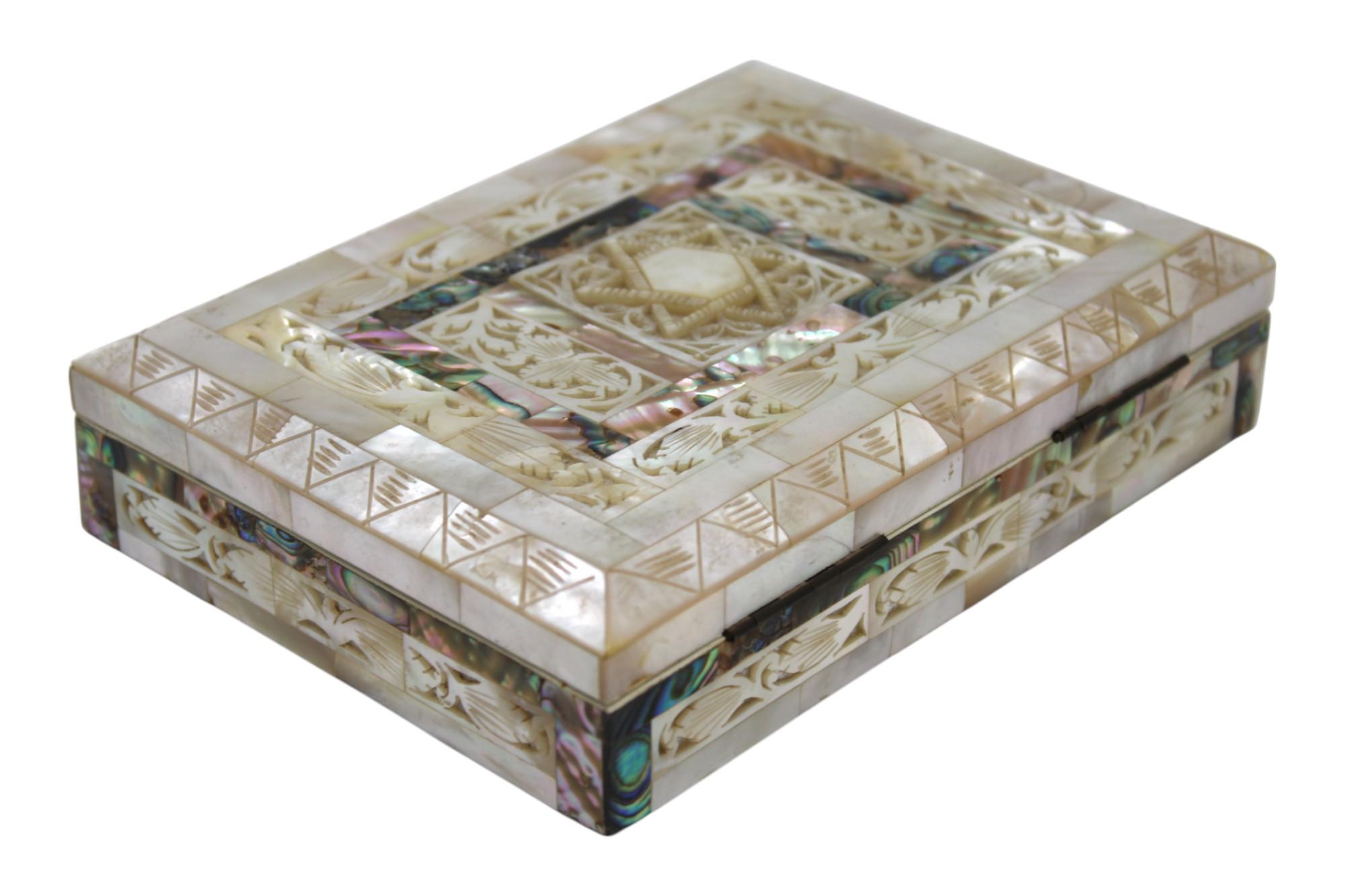 Schmuckkästchen aus Perlmuttchen, Judaica im Angebot 4